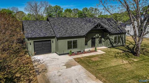 112 Whitt Street New Hope AL 35760