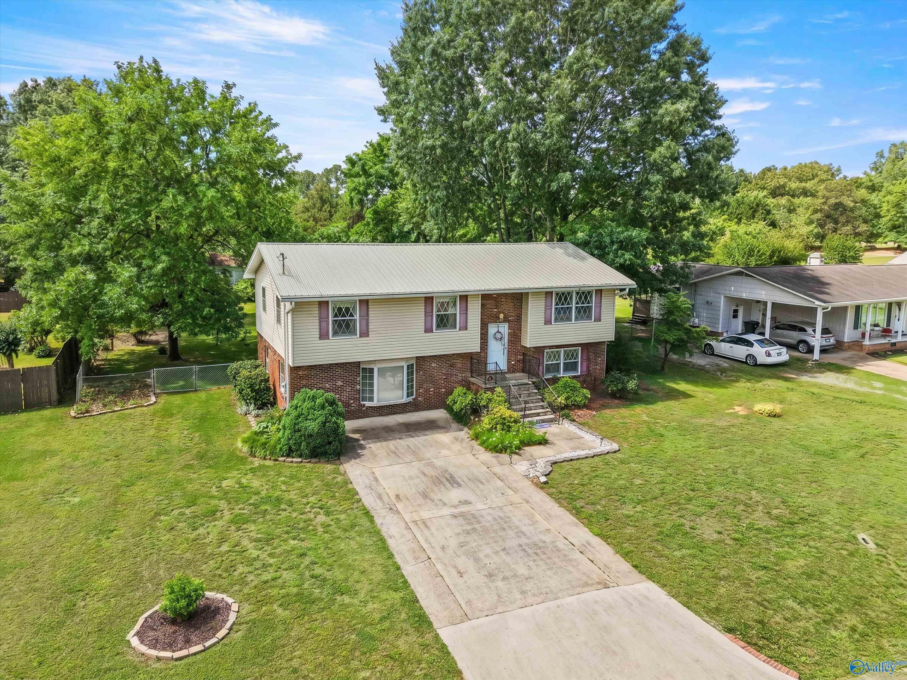 222 Lakewood Drive