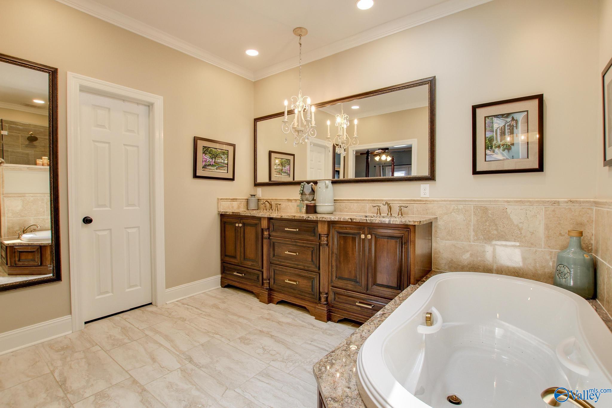 1405 Cedarhurst Court, Decatur, Alabama image 30