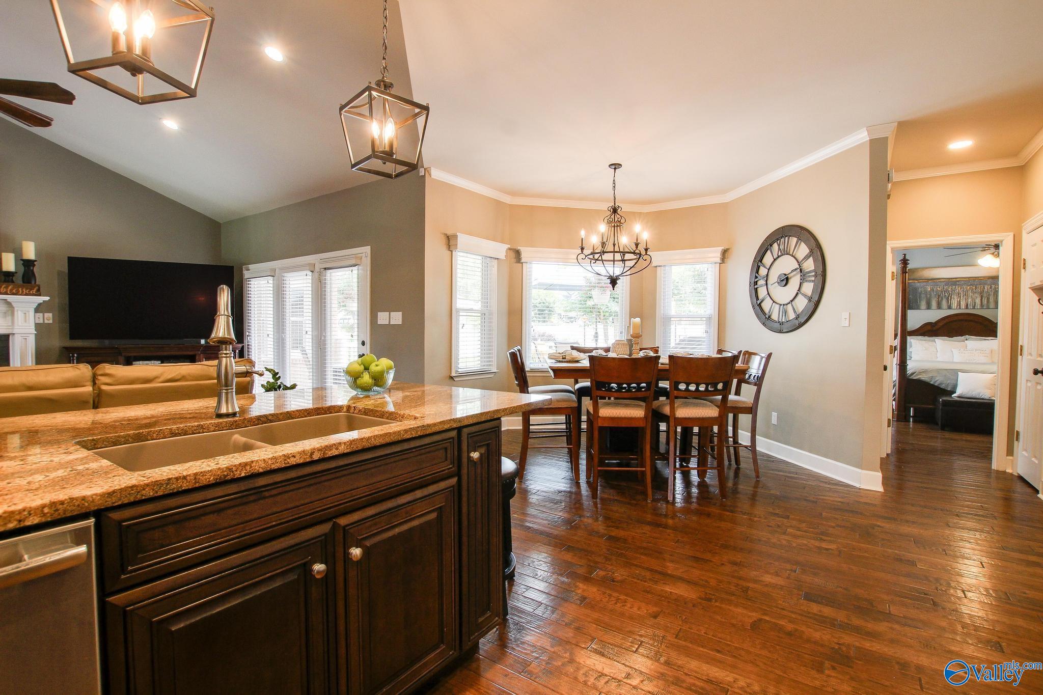 1405 Cedarhurst Court, Decatur, Alabama image 21
