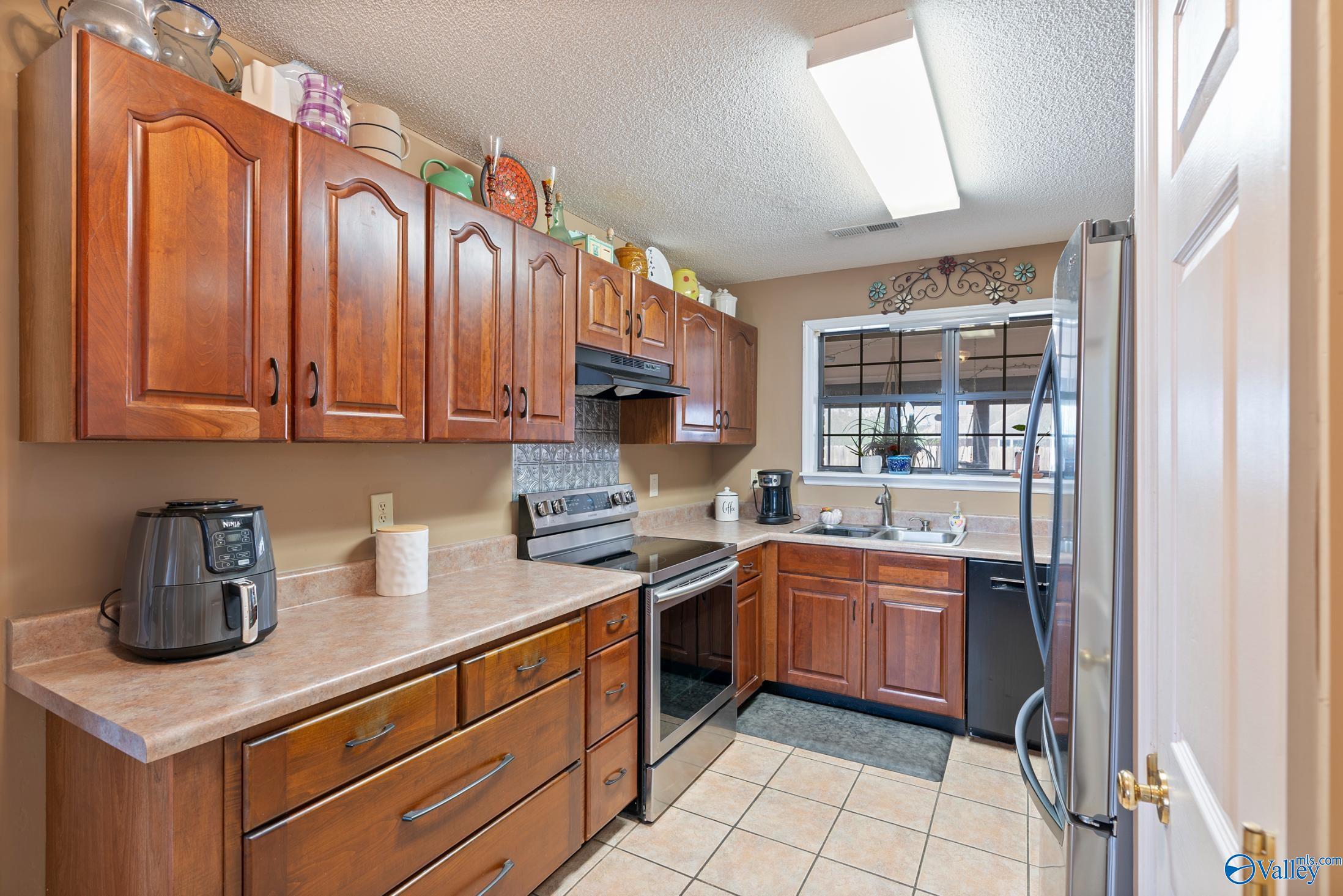 1733 Nottingham Drive, Decatur, Alabama image 7
