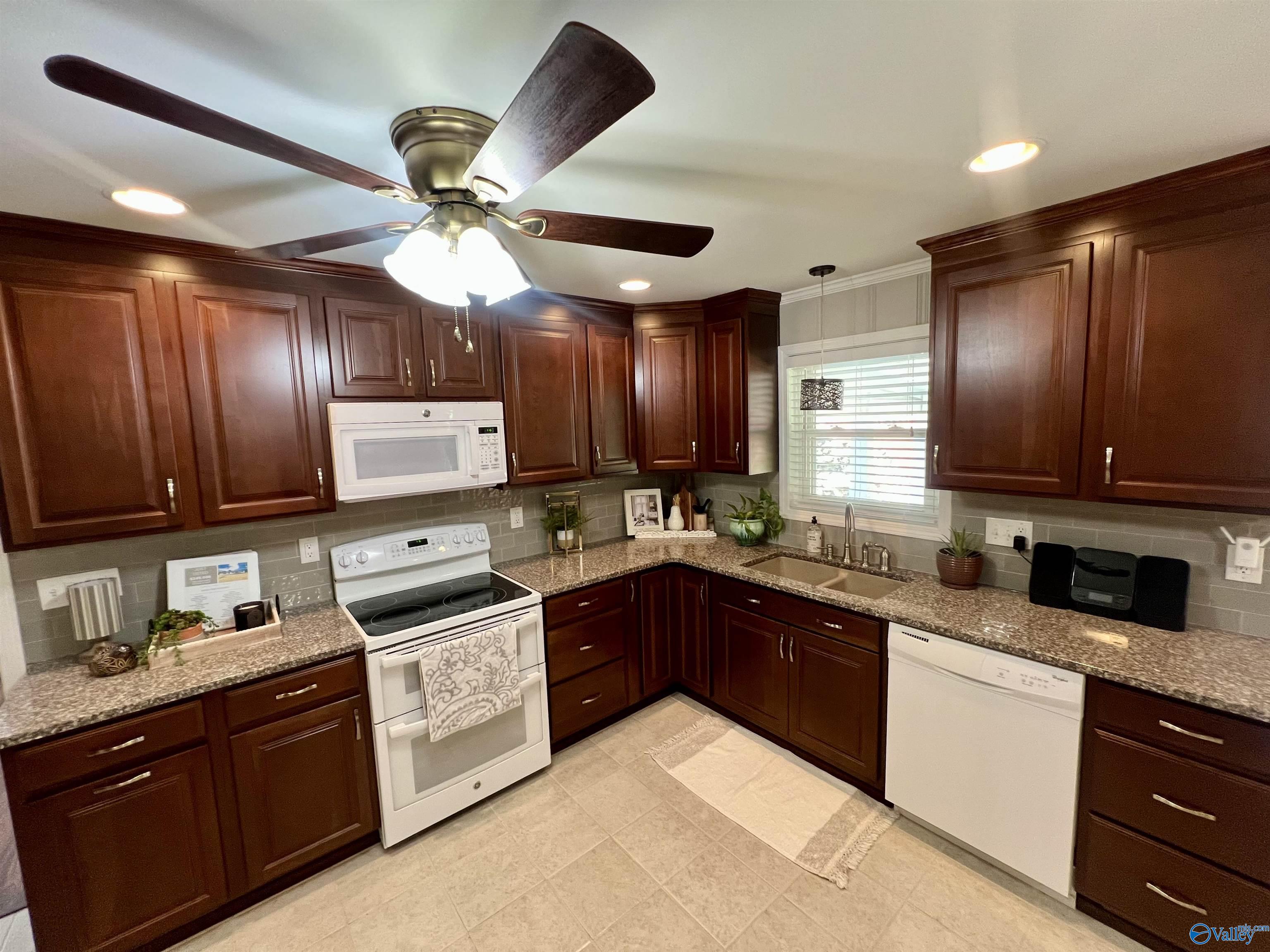 1204 Cedar Street, Decatur, Alabama image 10
