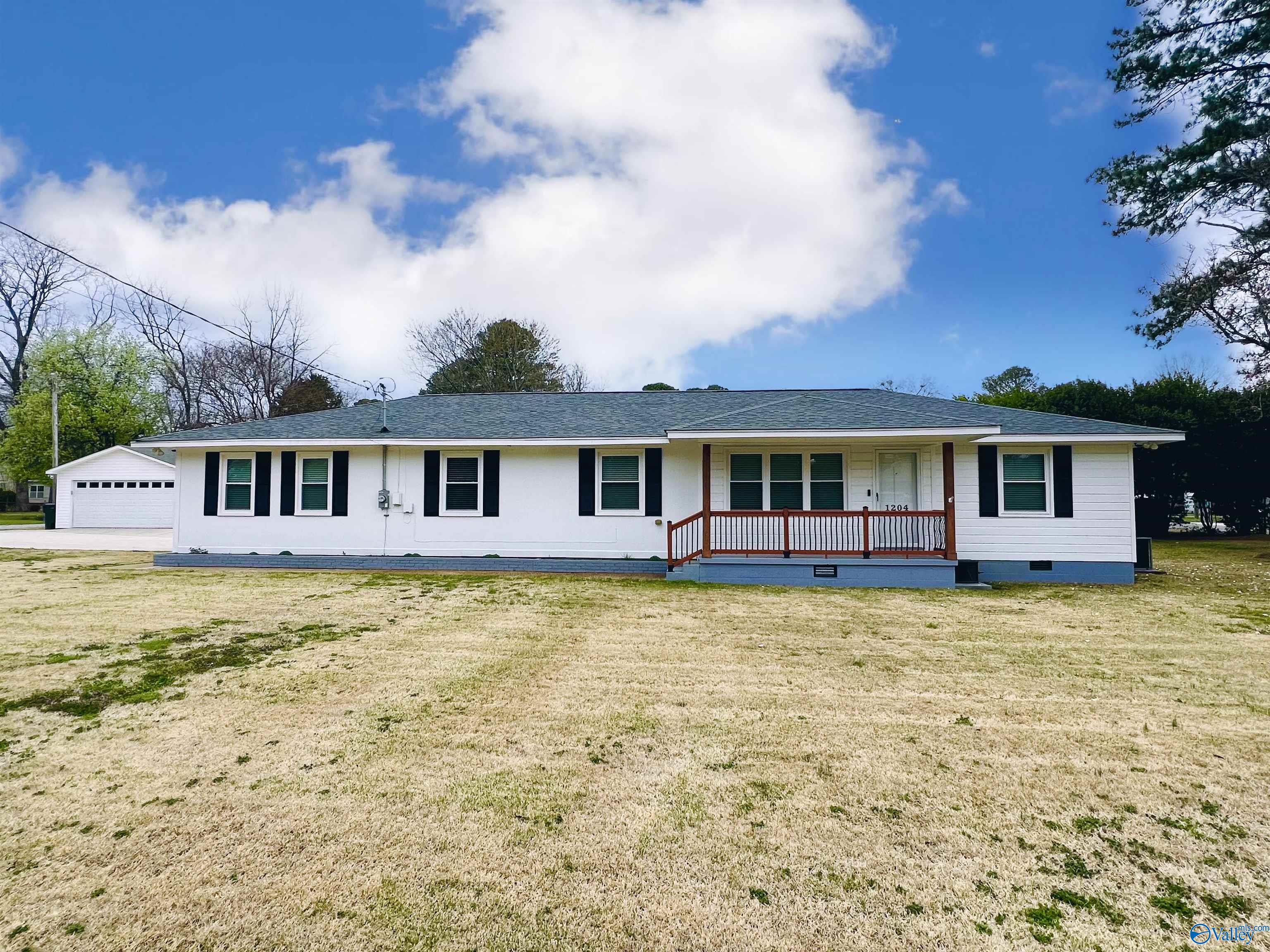 1204 Cedar Street, Decatur, Alabama image 1