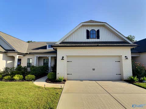 Townhouse For Rent - 458 Raleigh Elm Drive<br/> Huntsville, AL 35824