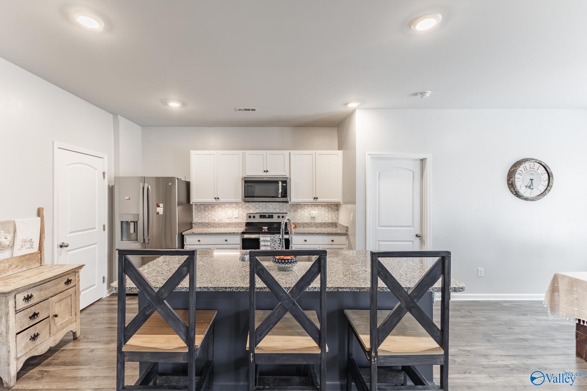 112 Canonbury Drive, New Market, Alabama image 9
