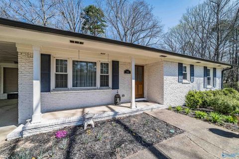 Homes For Sale - 445 Golfview Drive<br/> Arab, AL 35016