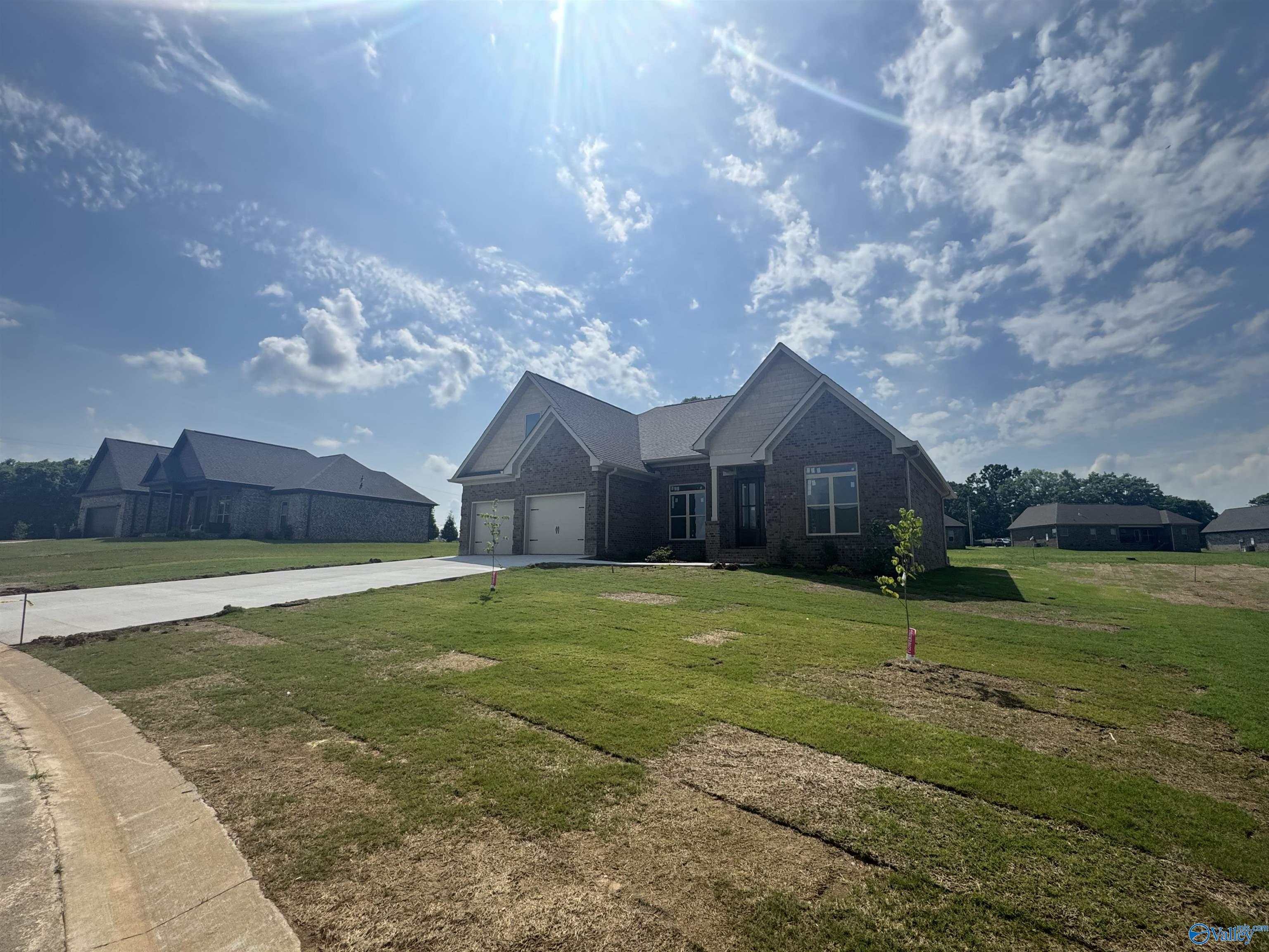 215 Dogwood Drive, Rogersville, Alabama image 4