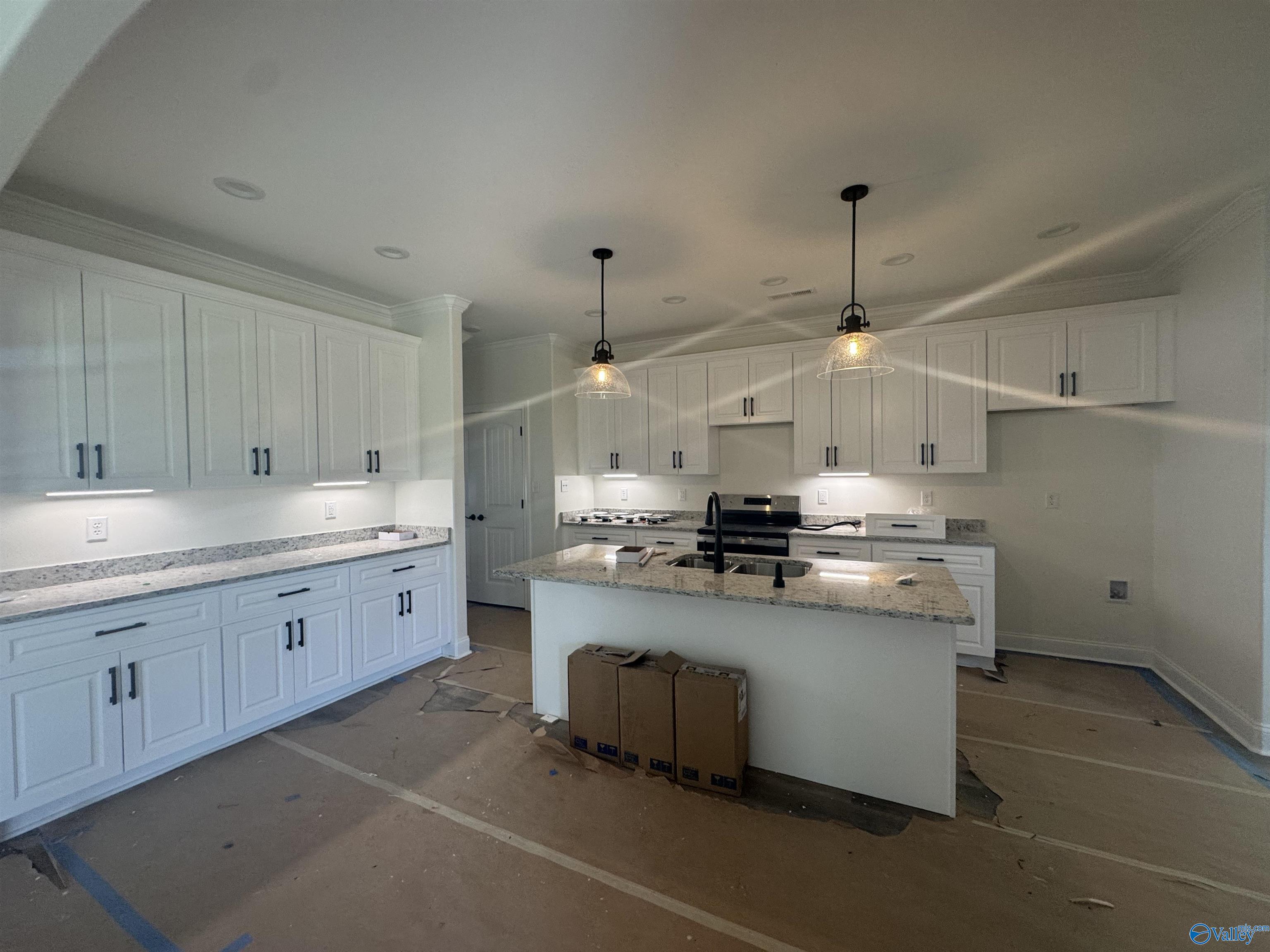 215 Dogwood Drive, Rogersville, Alabama image 10