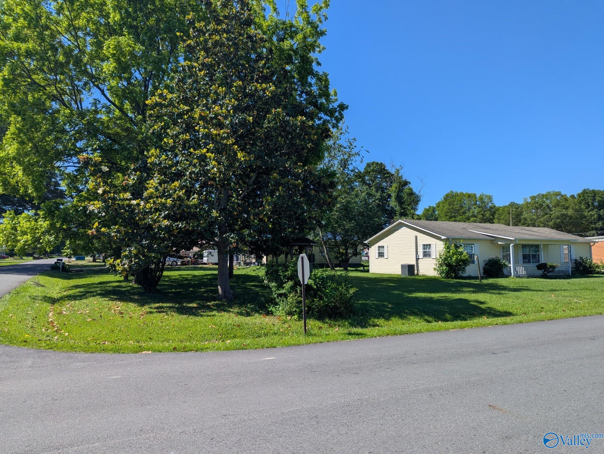 302 Rogers Avenue, Boaz, Alabama image 1