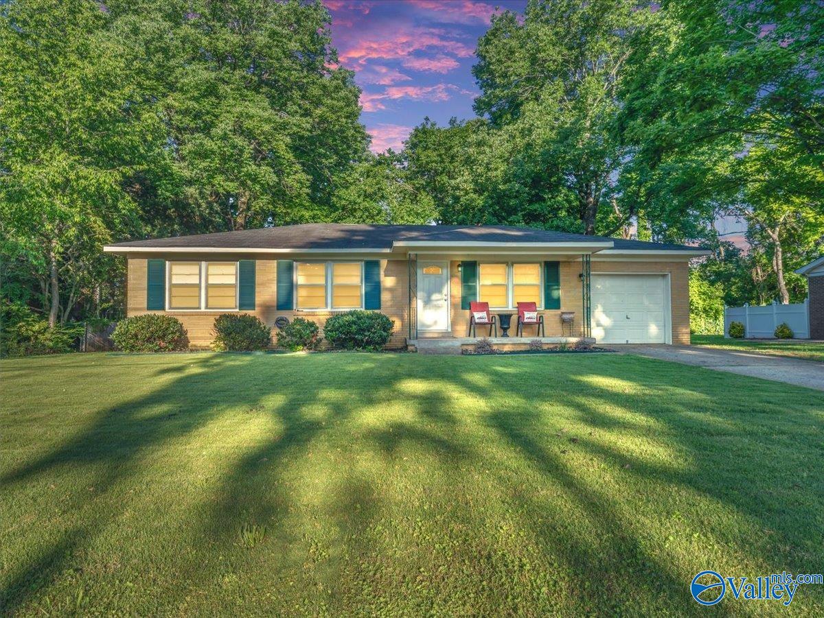 11416 Hillwood Drive, Huntsville, Alabama image 1