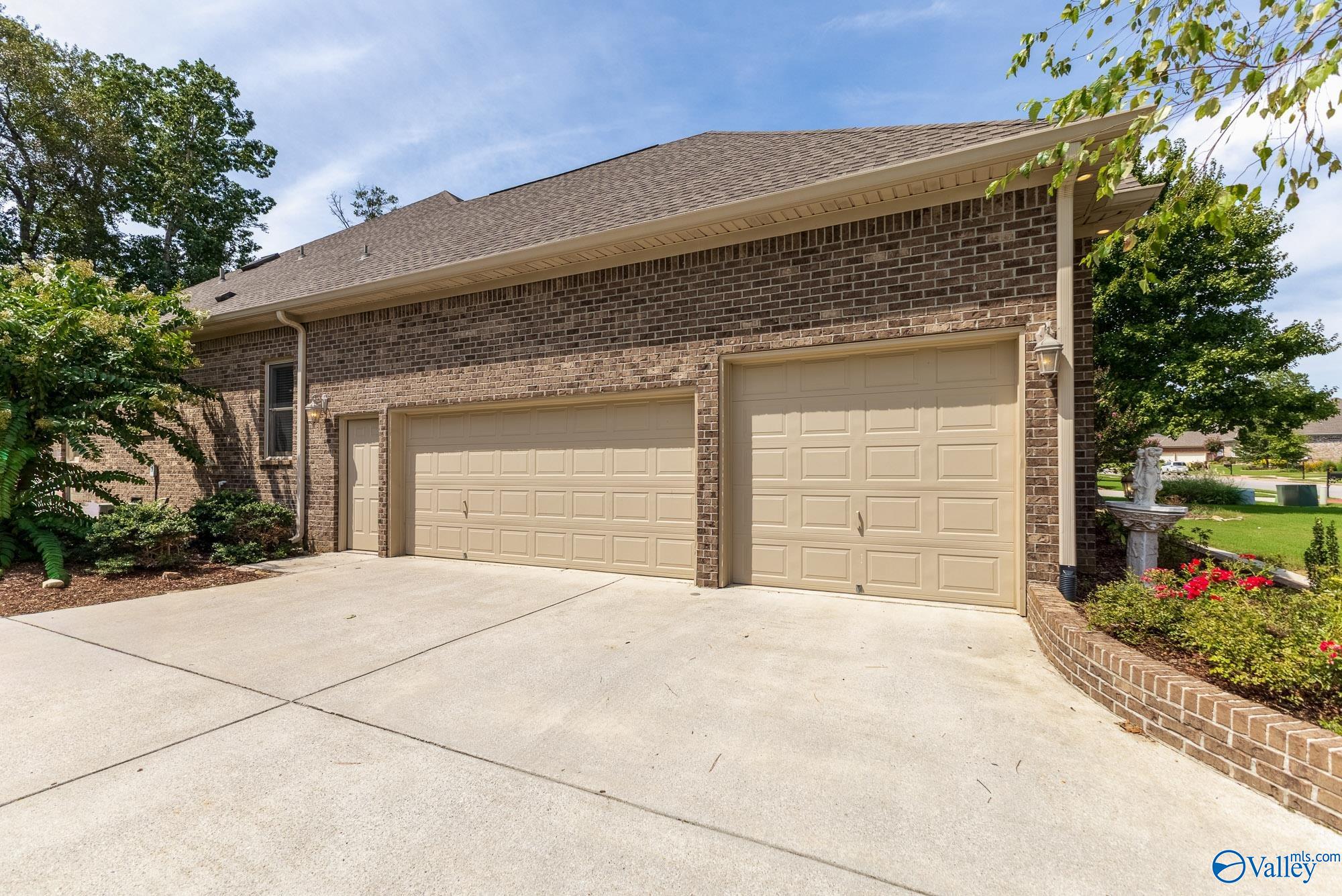 138 Holbrook Drive