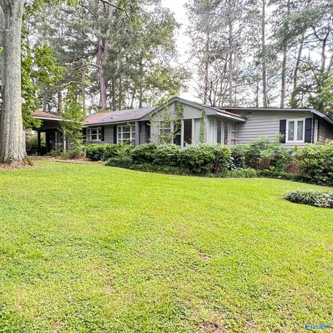 Homes For Sale - 207 Iris Drive<br/> Cherokee County, Centre, AL 35960
