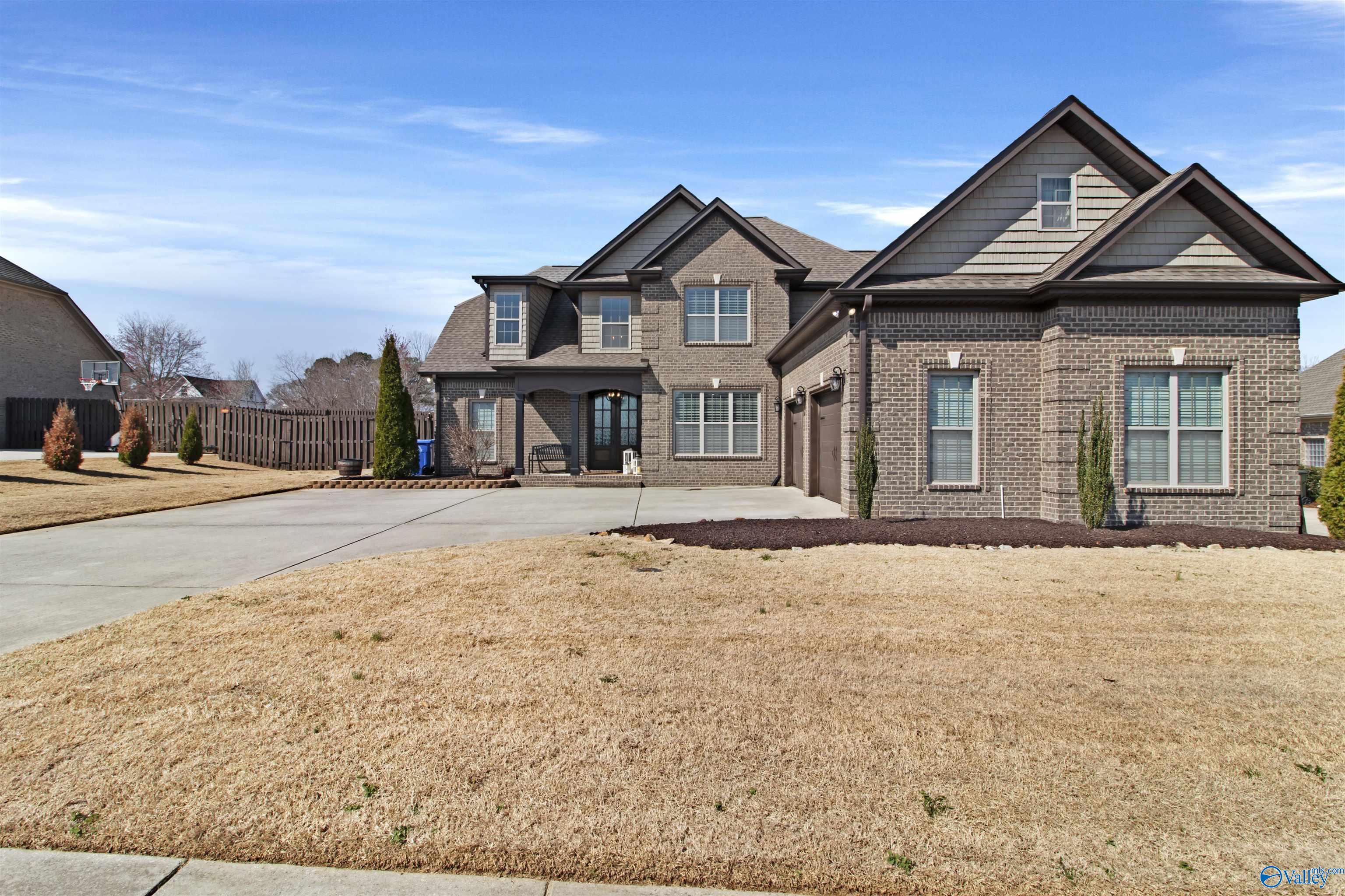 22749 Bluffview Drive, Athens, Alabama image 1
