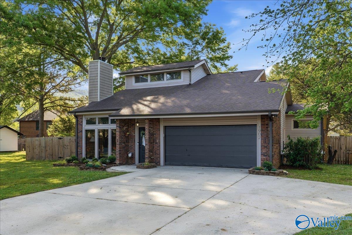 1902 Helmsdale Circle