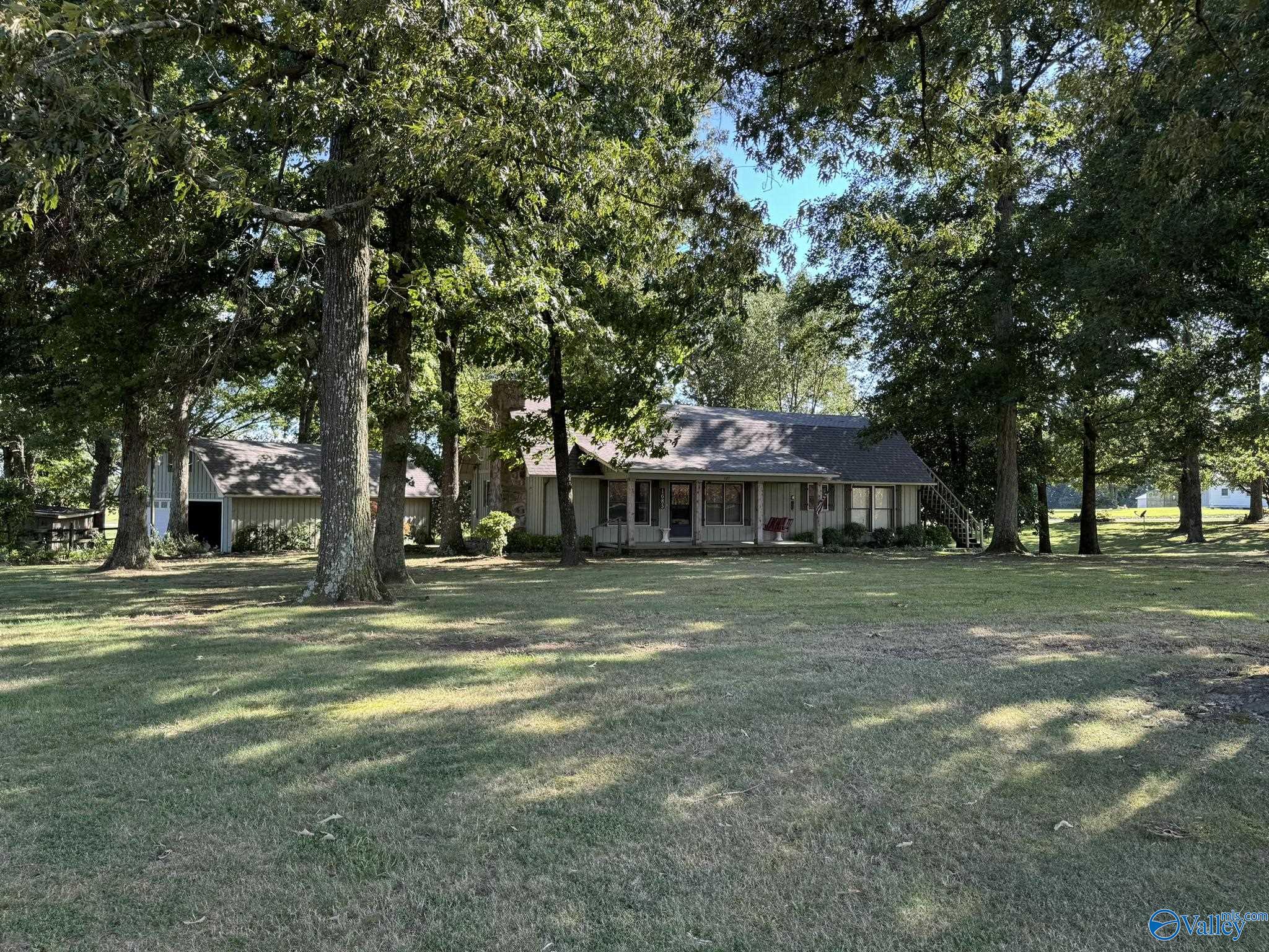 1685 County Road 837, Boaz, Alabama image 1