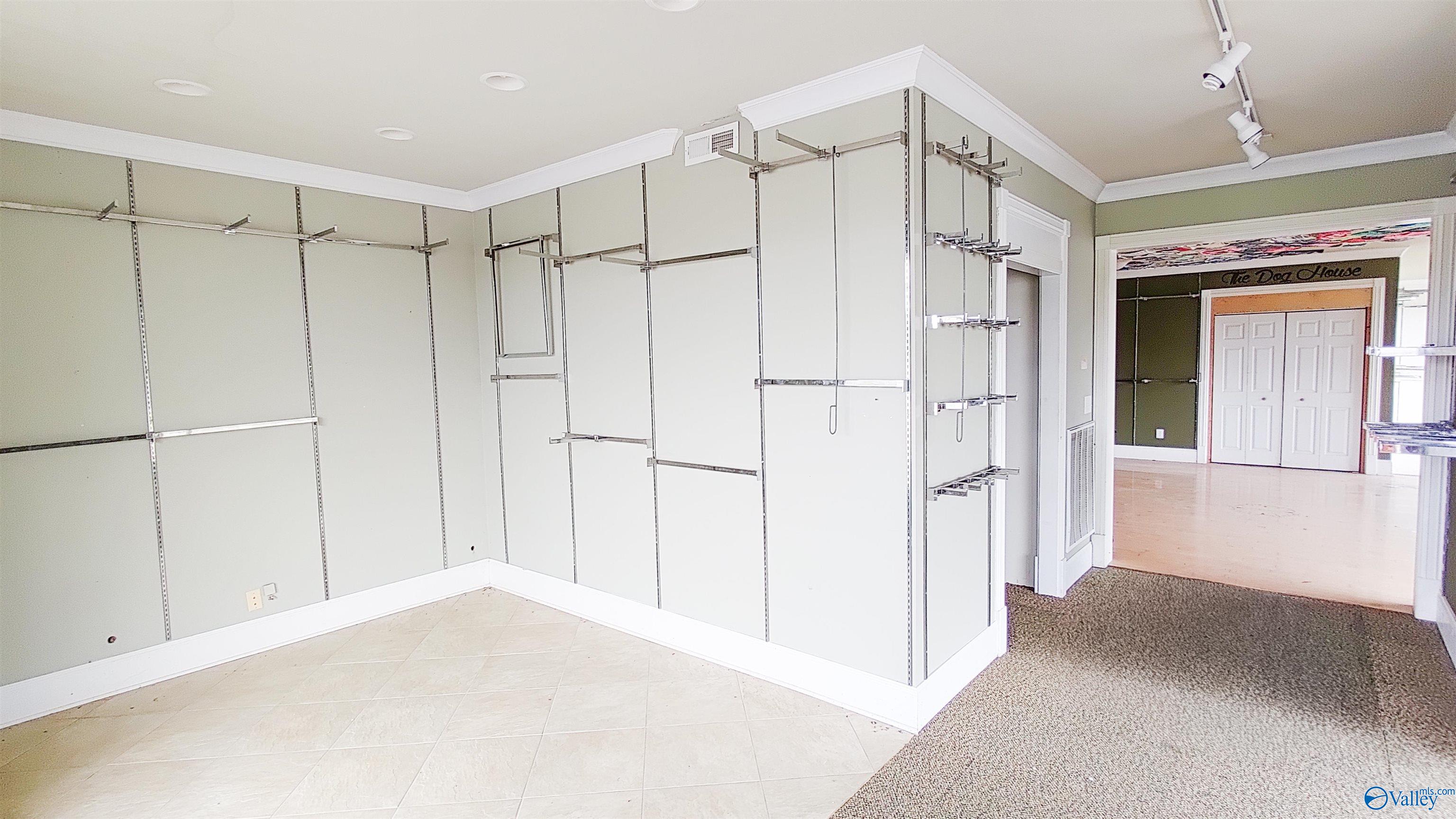 218 S Brindlee Mountain Pkwy, Arab, AL 35016