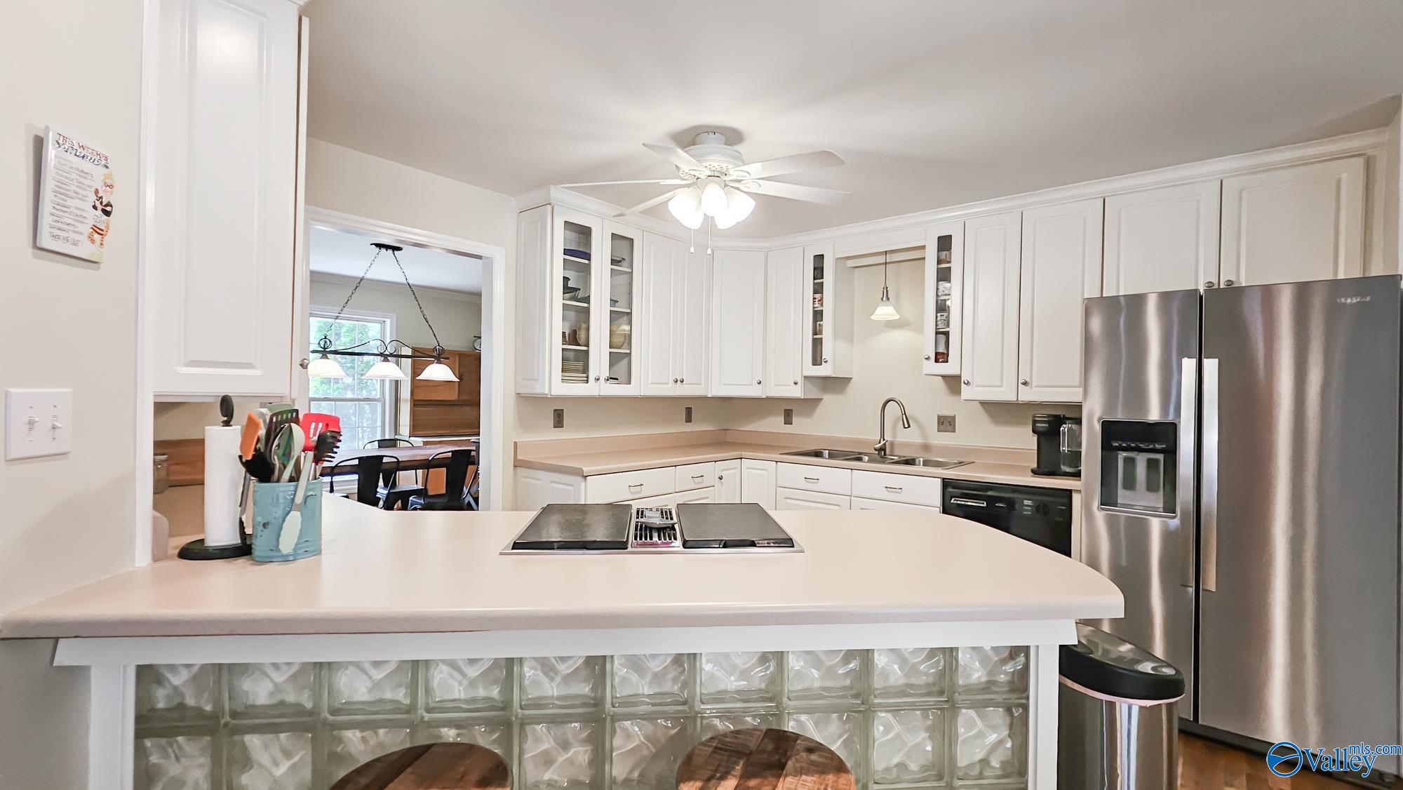 9568 Hawkins Drive, Athens, Alabama image 7