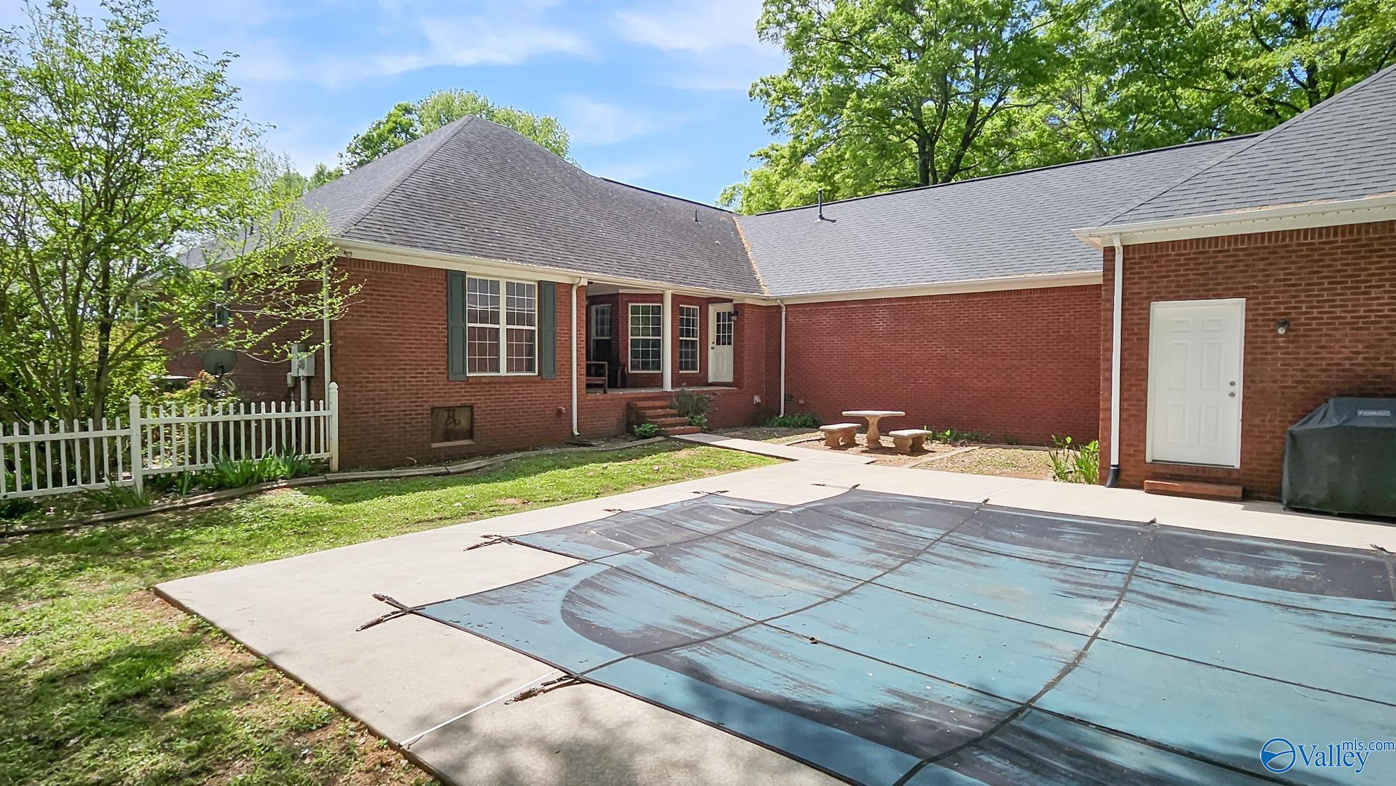 9568 Hawkins Drive, Athens, Alabama image 33
