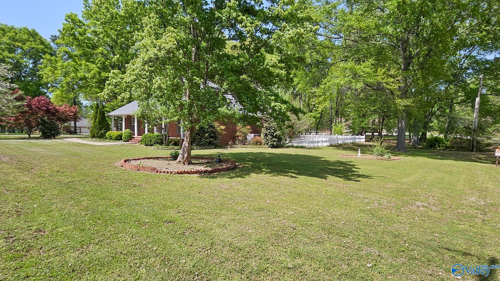 9568 Hawkins Drive, Athens, Alabama image 29