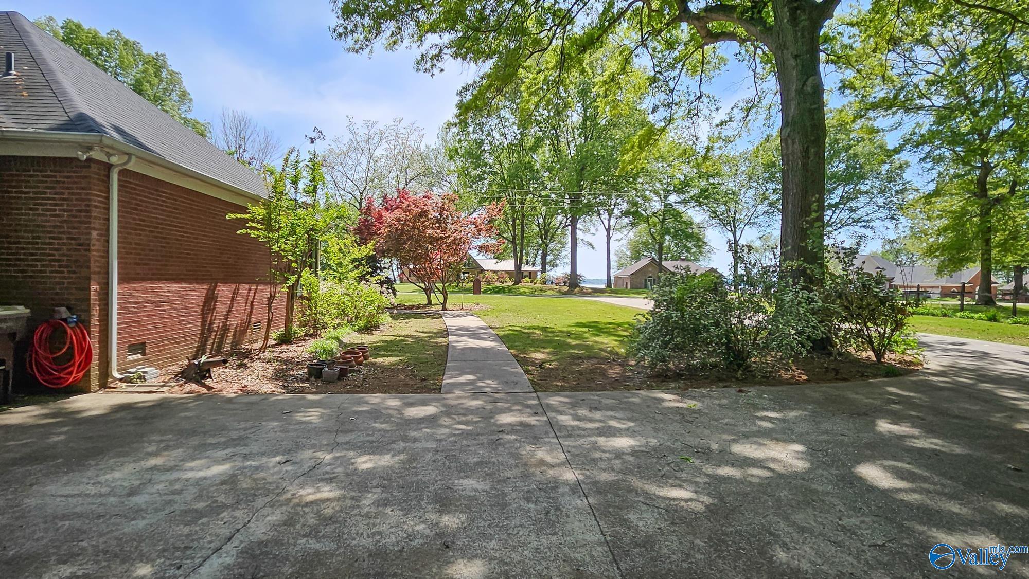 9568 Hawkins Drive, Athens, Alabama image 36