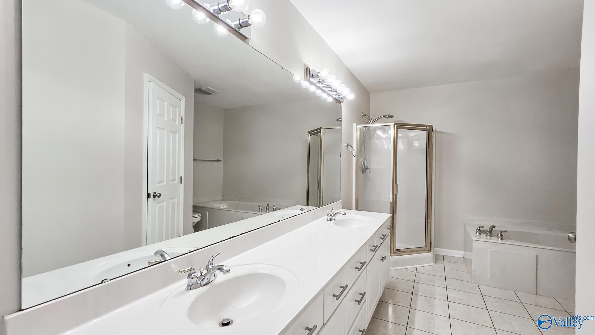 9568 Hawkins Drive, Athens, Alabama image 14