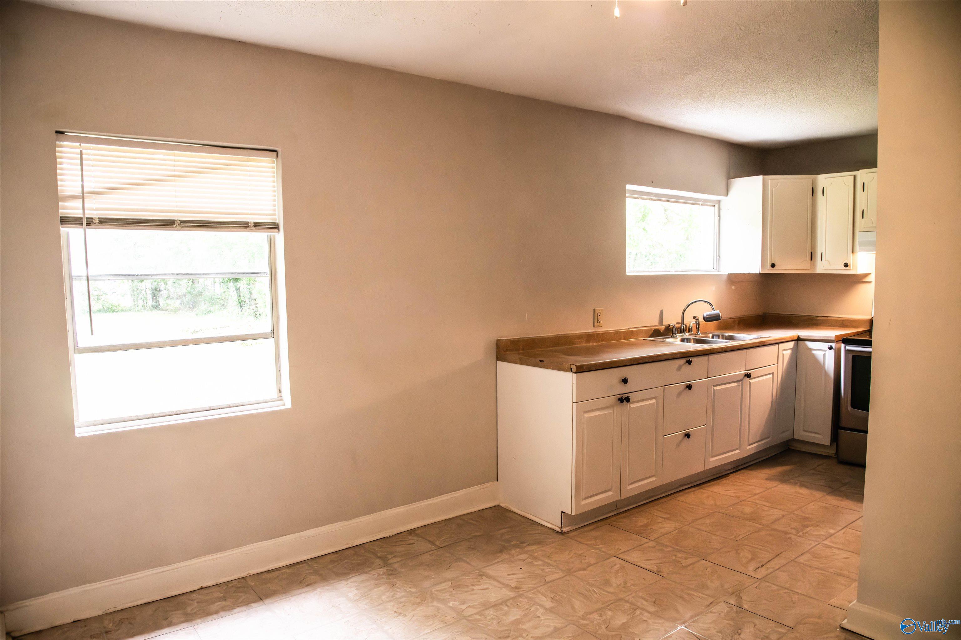 525 Quincy Street, Scottsboro, Alabama image 10