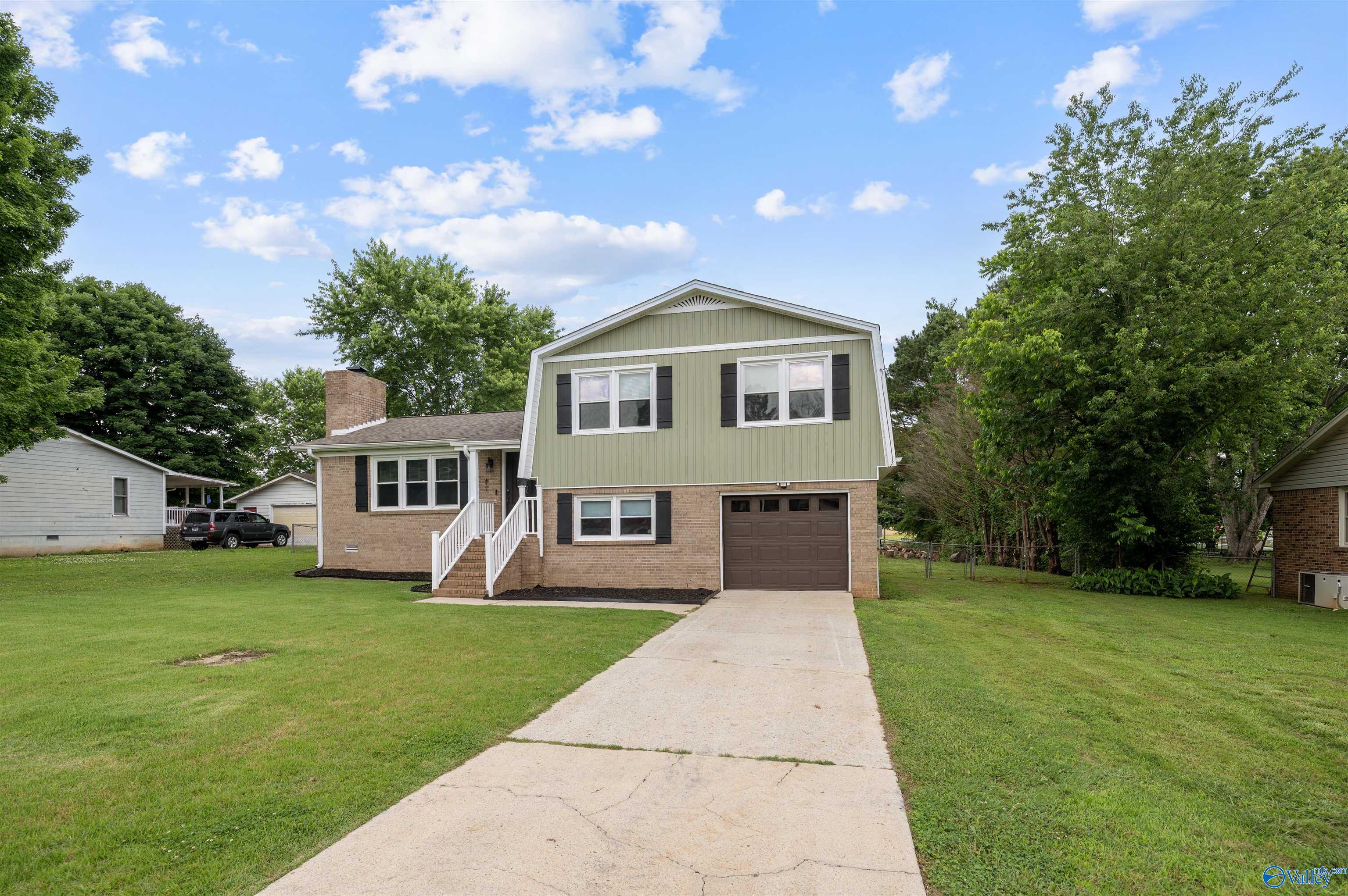 103 Mcfarlen Drive