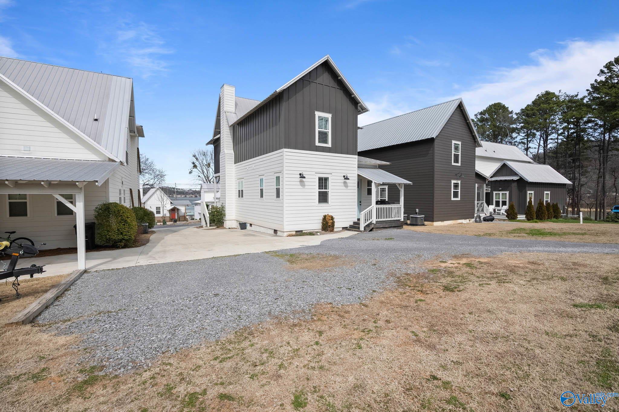 3305 Hardin Road, Guntersville, Alabama image 31