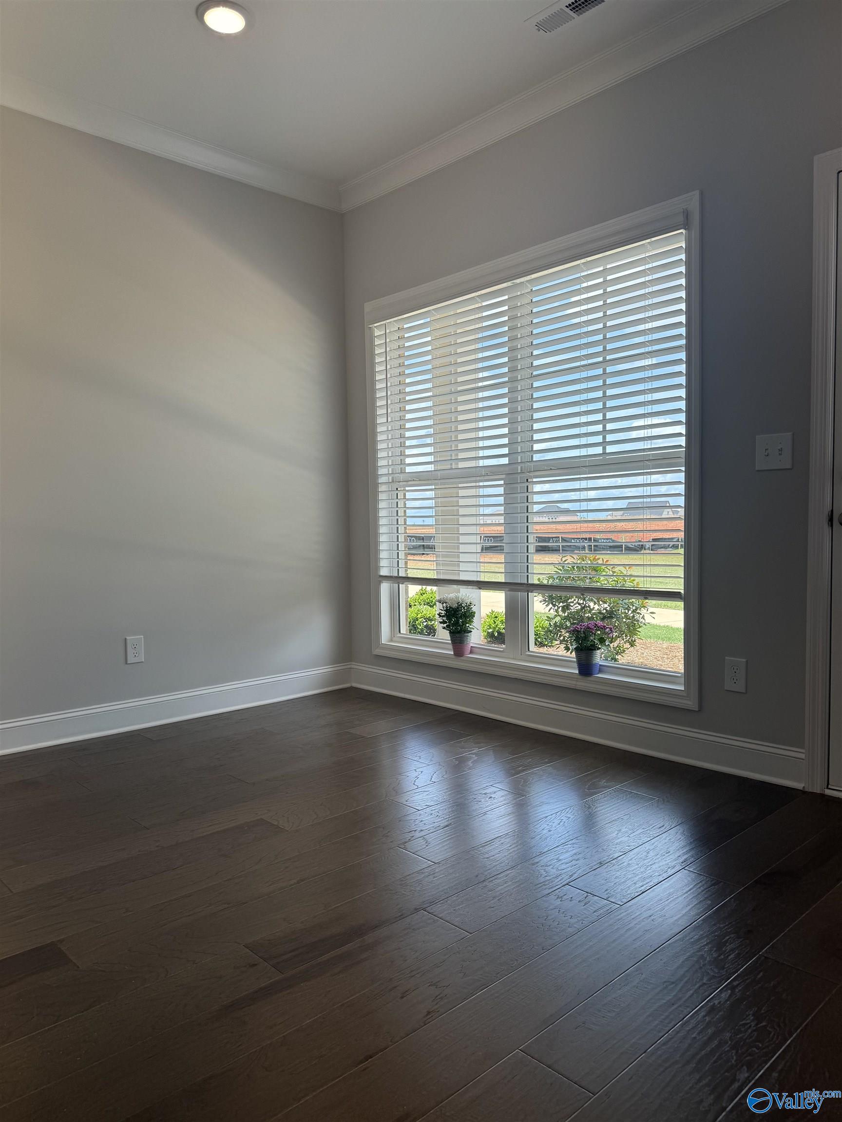 106 Atkinson Alley