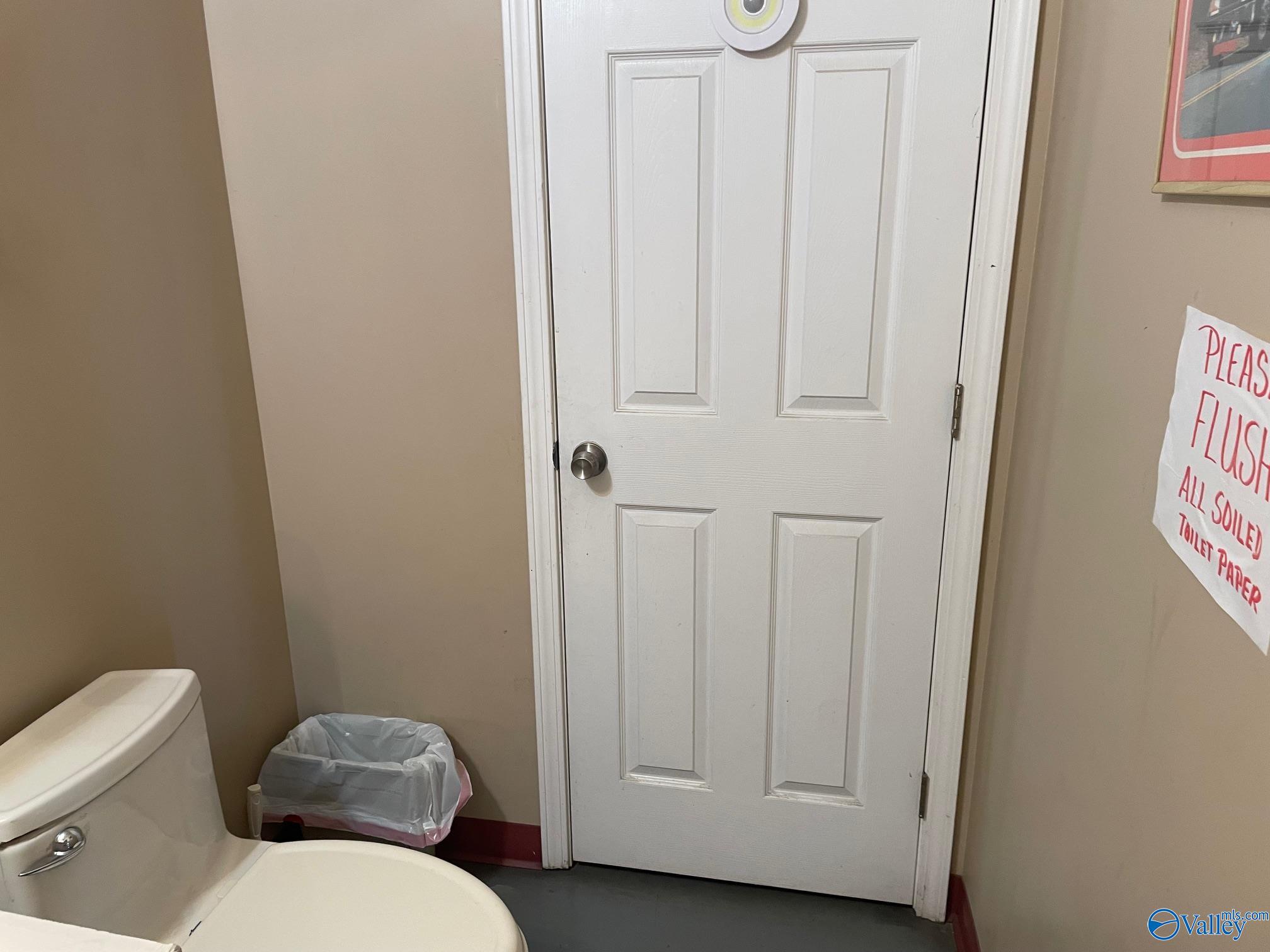 Owens Cross Roads, Alabama 35763, United States, ,3 BathroomsBathrooms,Commercial,Active,191606