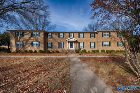 Photo of 1204 Willowbrook Drive SE APT C #APT C, Huntsville, AL 35802 (MLS # 21905588)