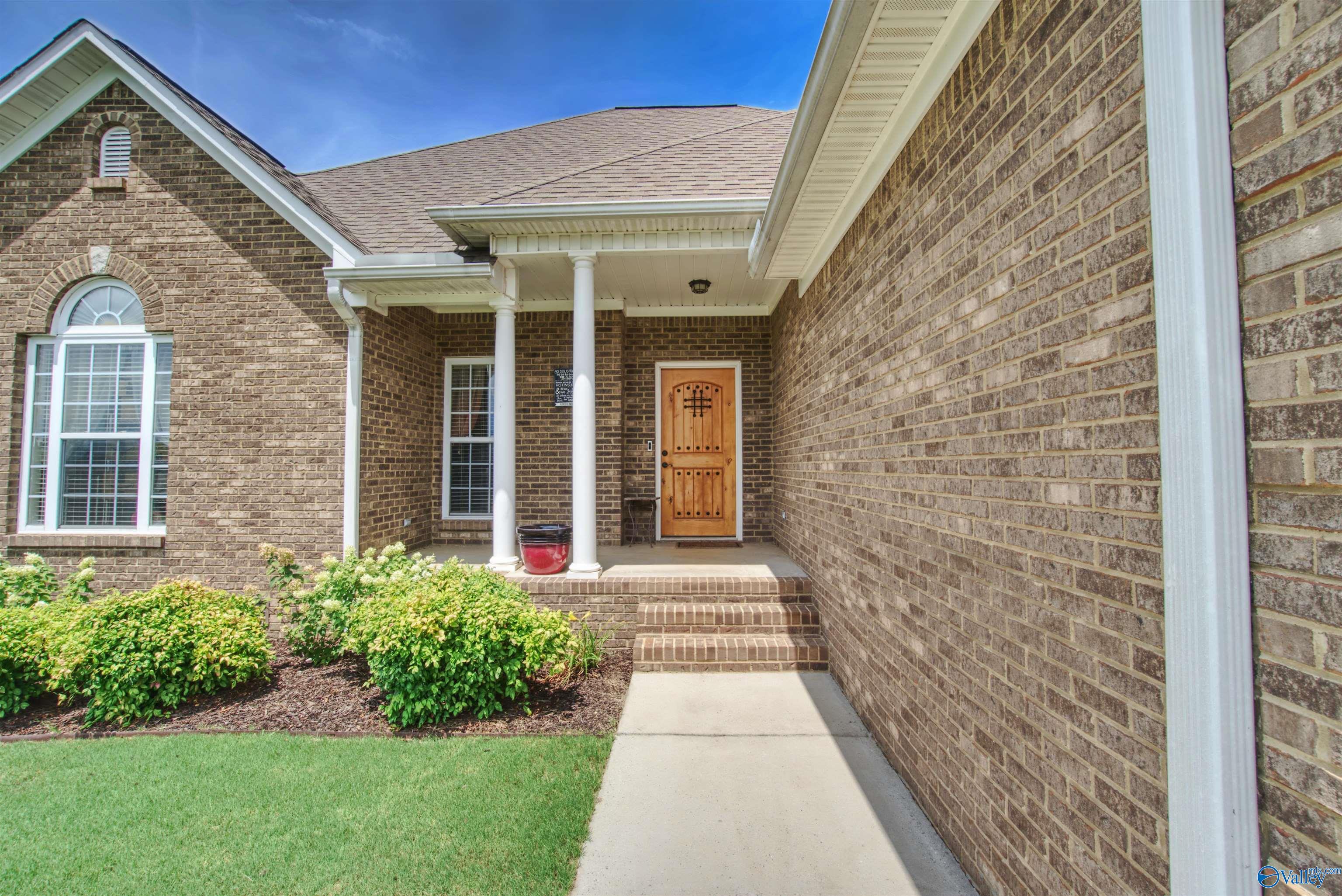 25739 Iron Gate Drive, Madison, Alabama image 4