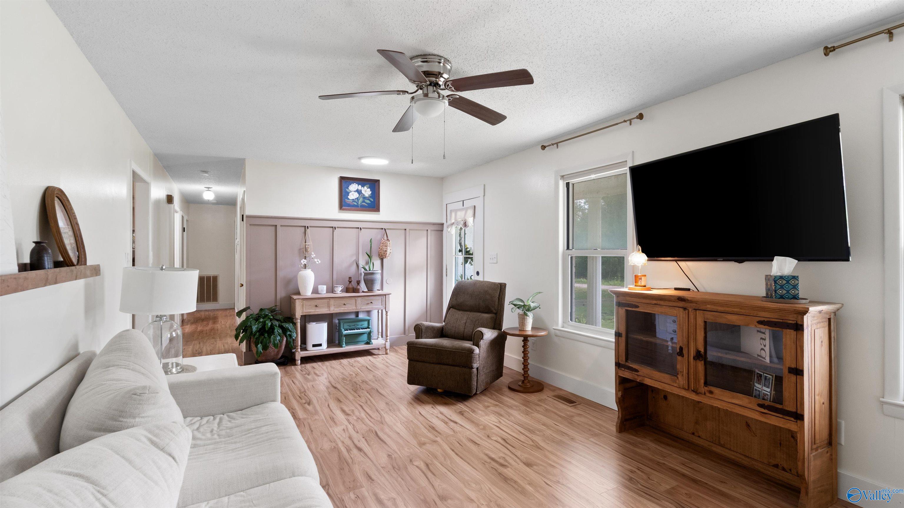 514 Diversey Street, Rainbow City, Alabama image 5