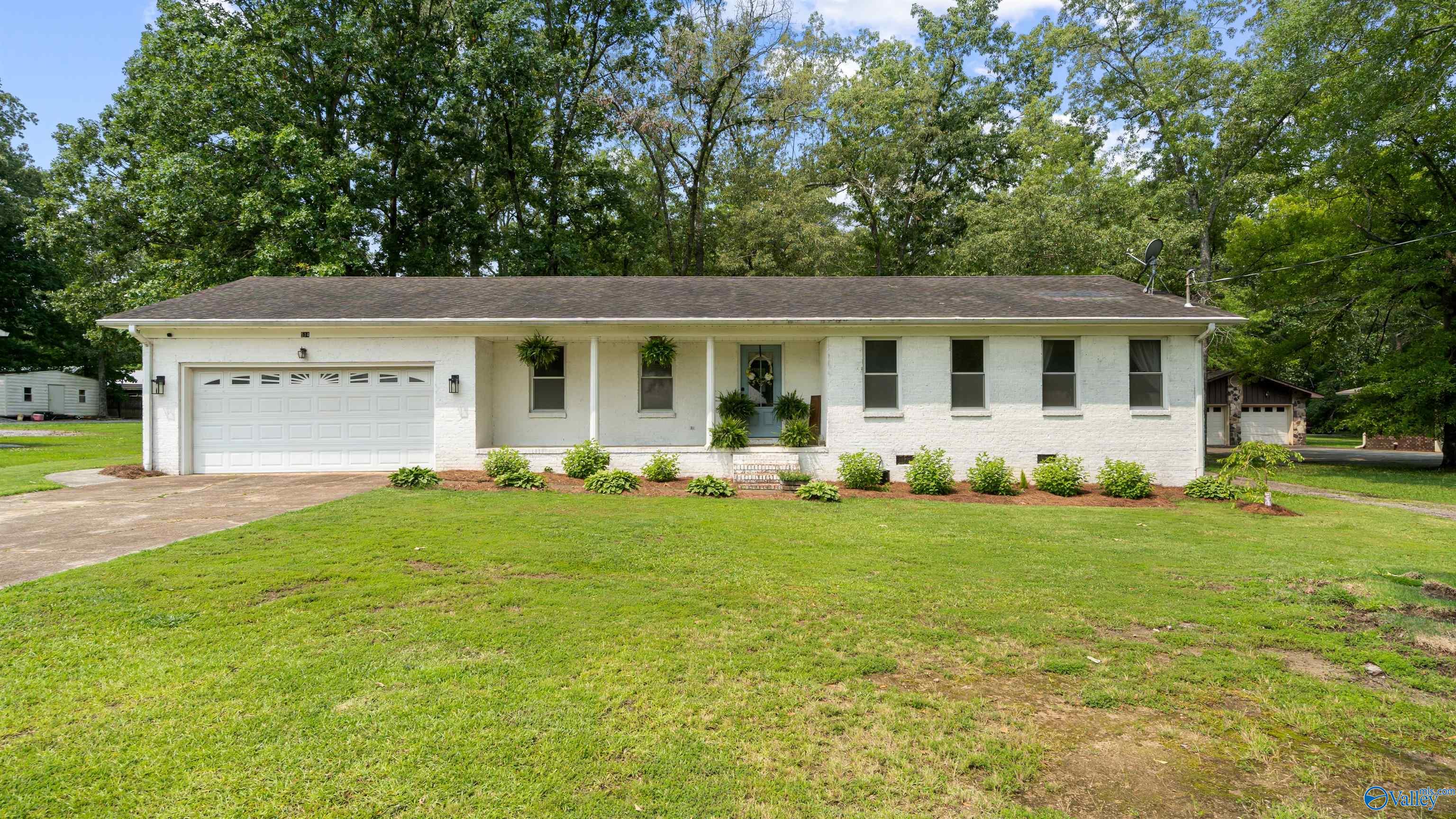514 Diversey Street, Rainbow City, Alabama image 1