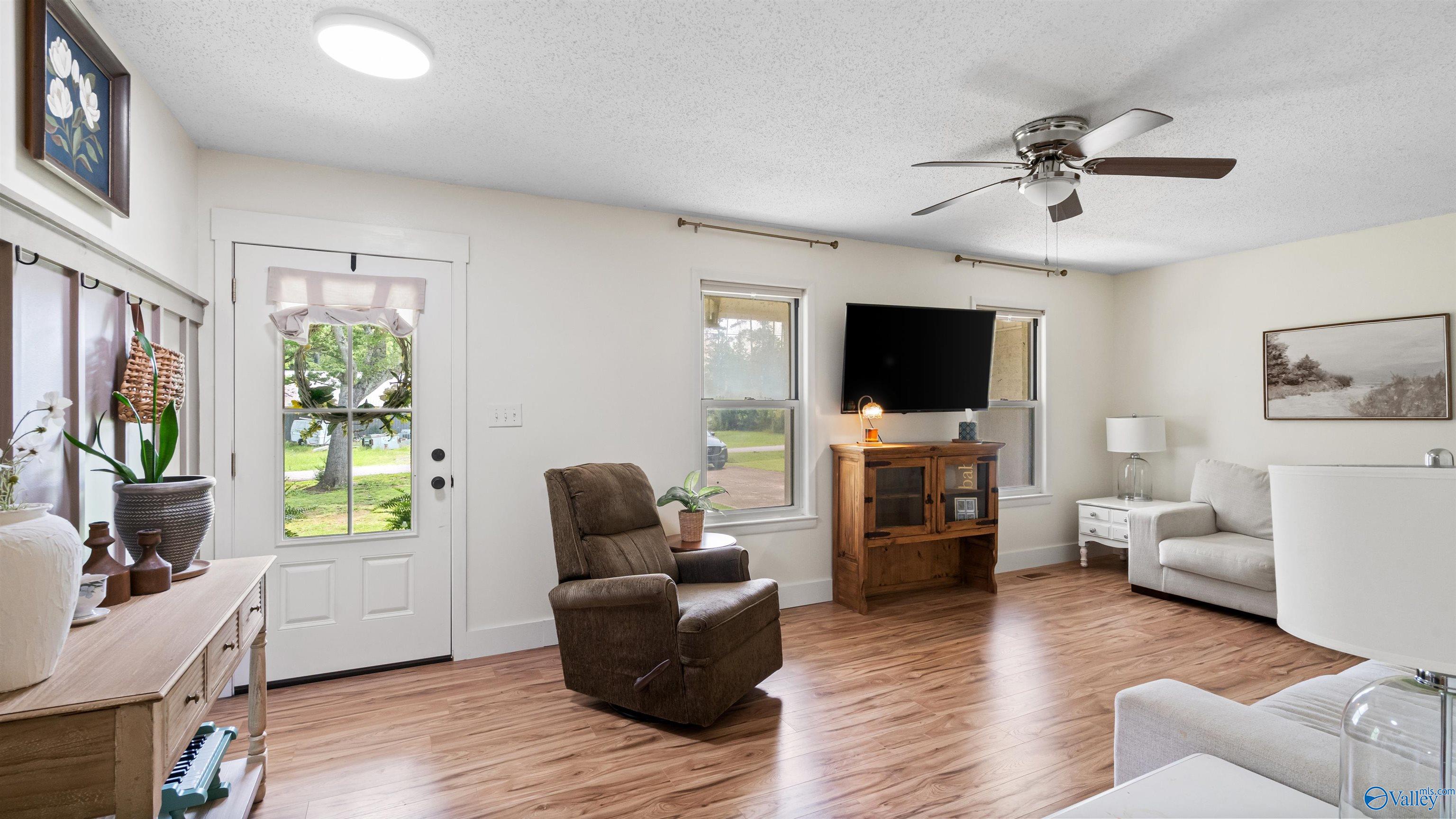 514 Diversey Street, Rainbow City, Alabama image 3
