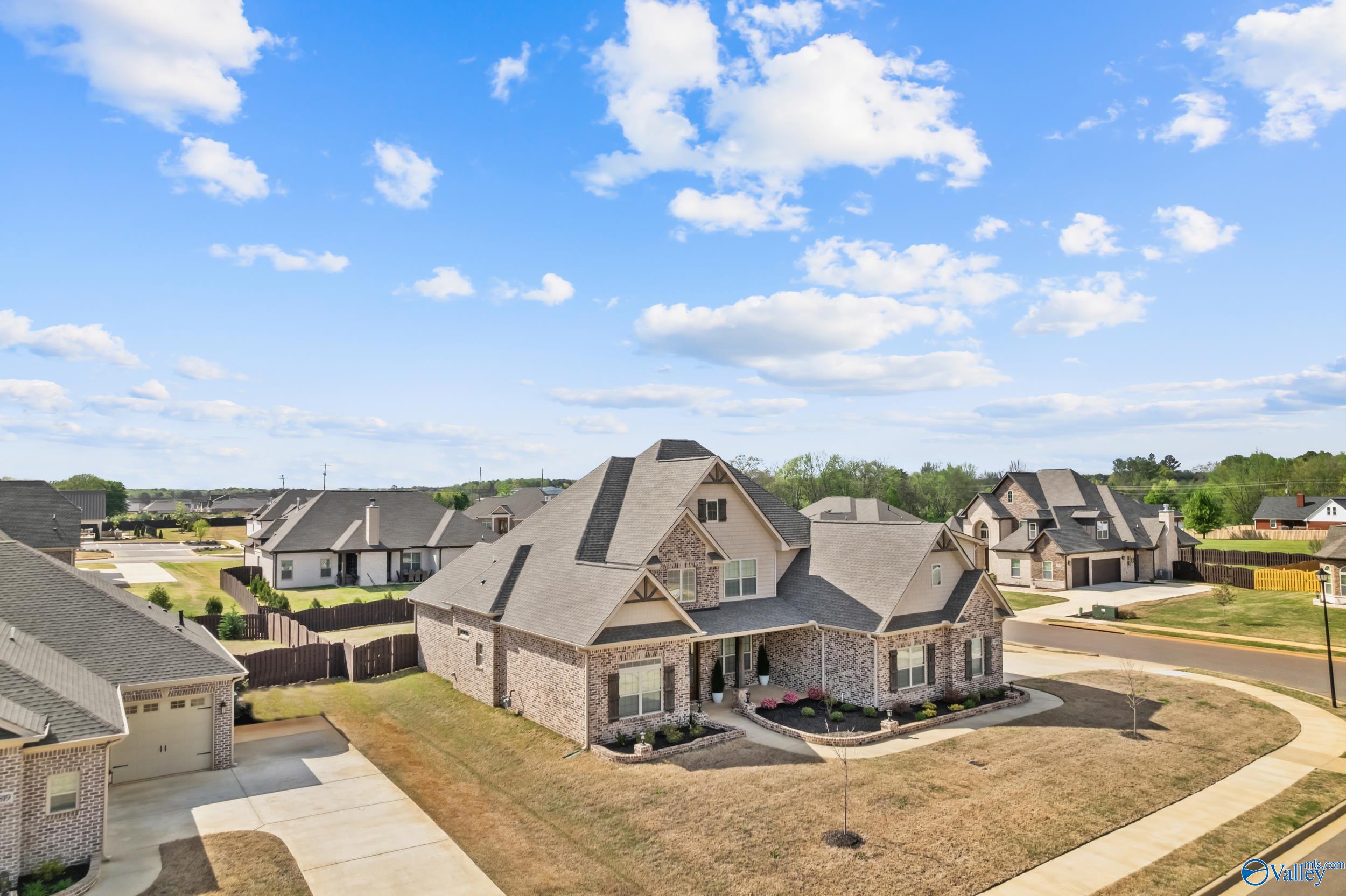 13841 Front Nine Drive, Athens, Alabama image 13