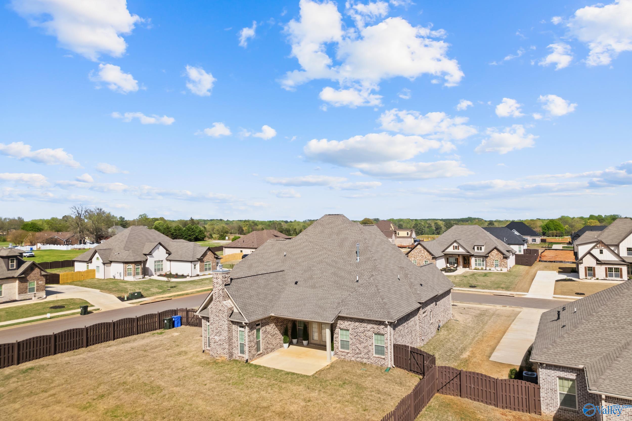 13841 Front Nine Drive, Athens, Alabama image 15