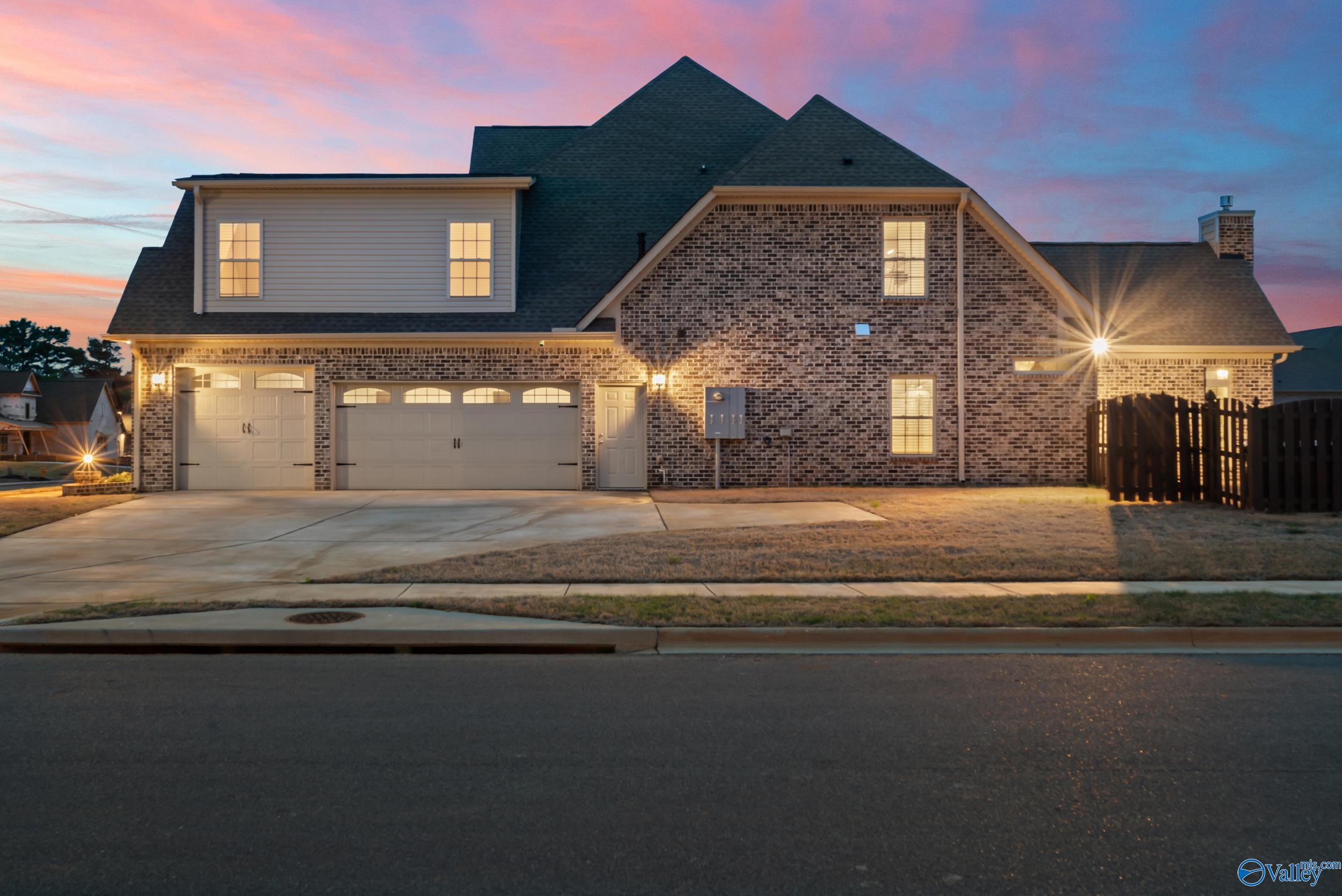 13841 Front Nine Drive, Athens, Alabama image 4
