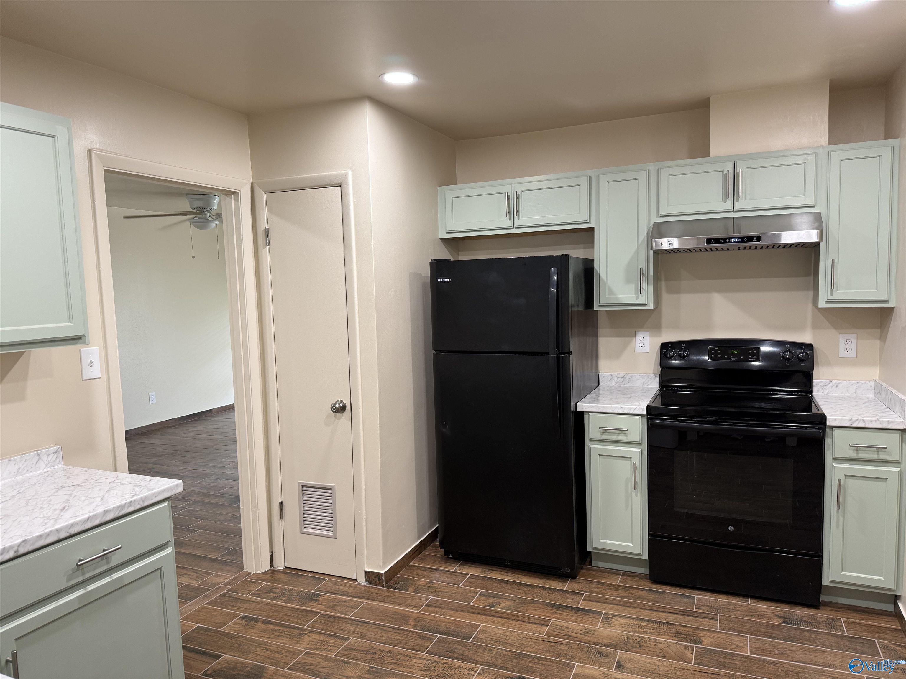 113 Whitney Avenue NE