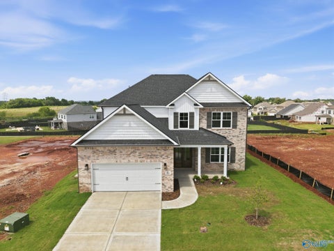 Homes For Sale - 6 Flannery Court<br/> Madison, AL 35756