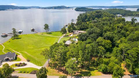 Homes For Sale - 860 Buck Island Drive<br/> Guntersville, AL 35976