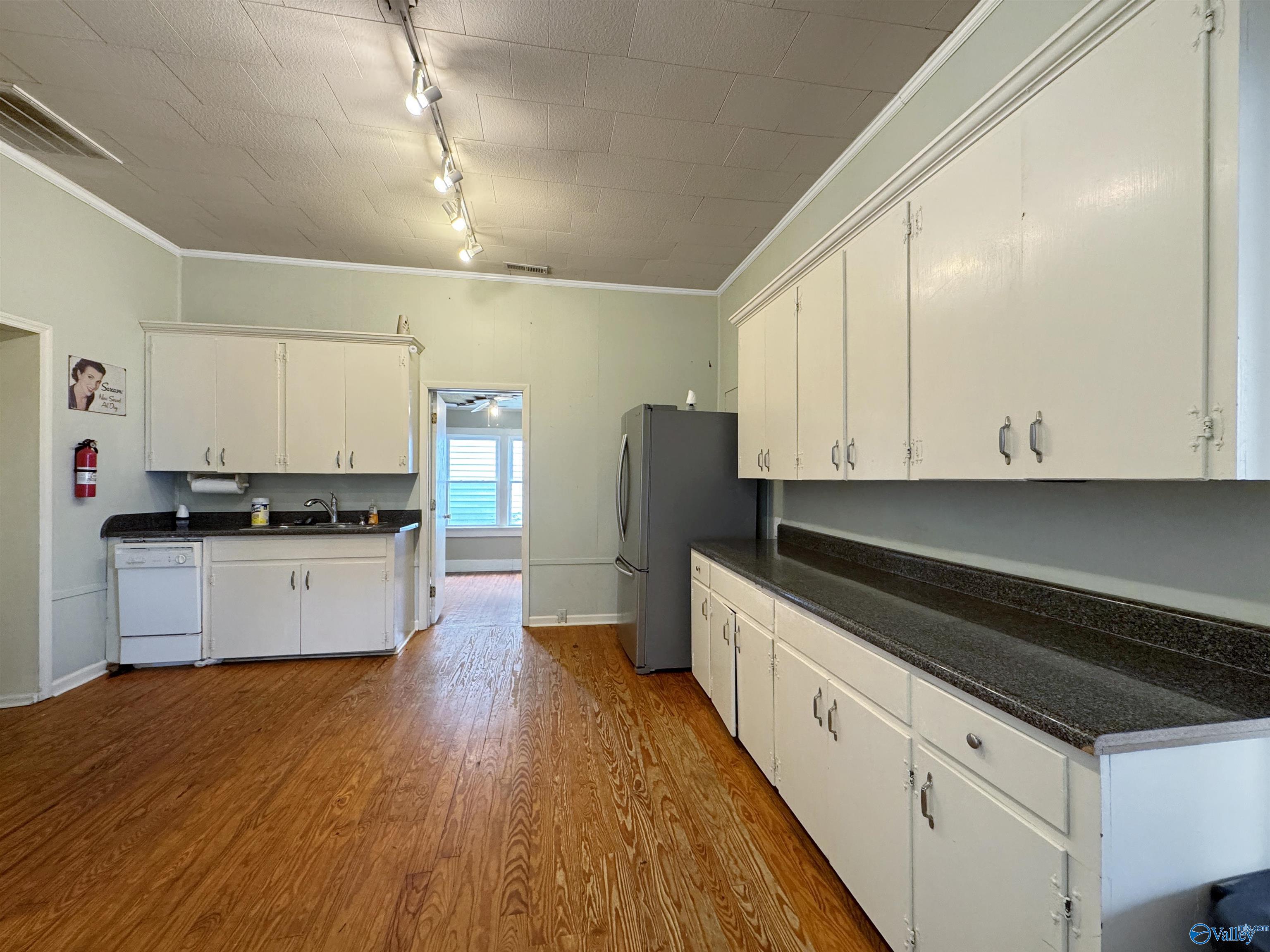 801 Halsey Avenue, Huntsville, Alabama image 6