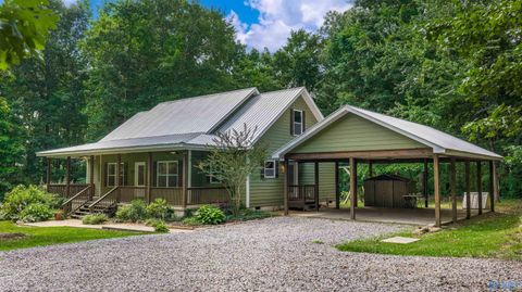 Homes For Sale - 1905 Cooper Road<br/> Fort Payne, AL 35967