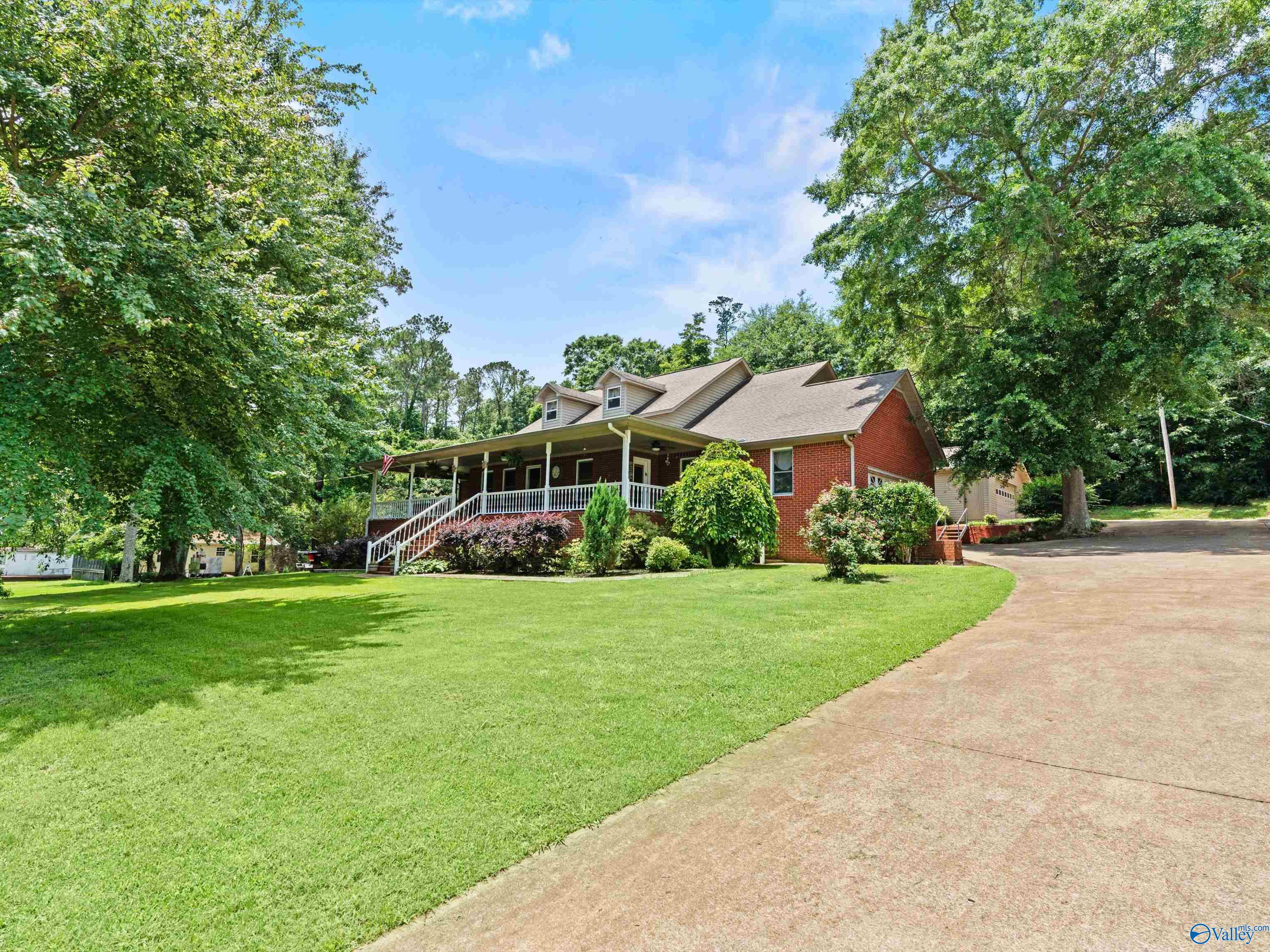 150 Pinewood Drive