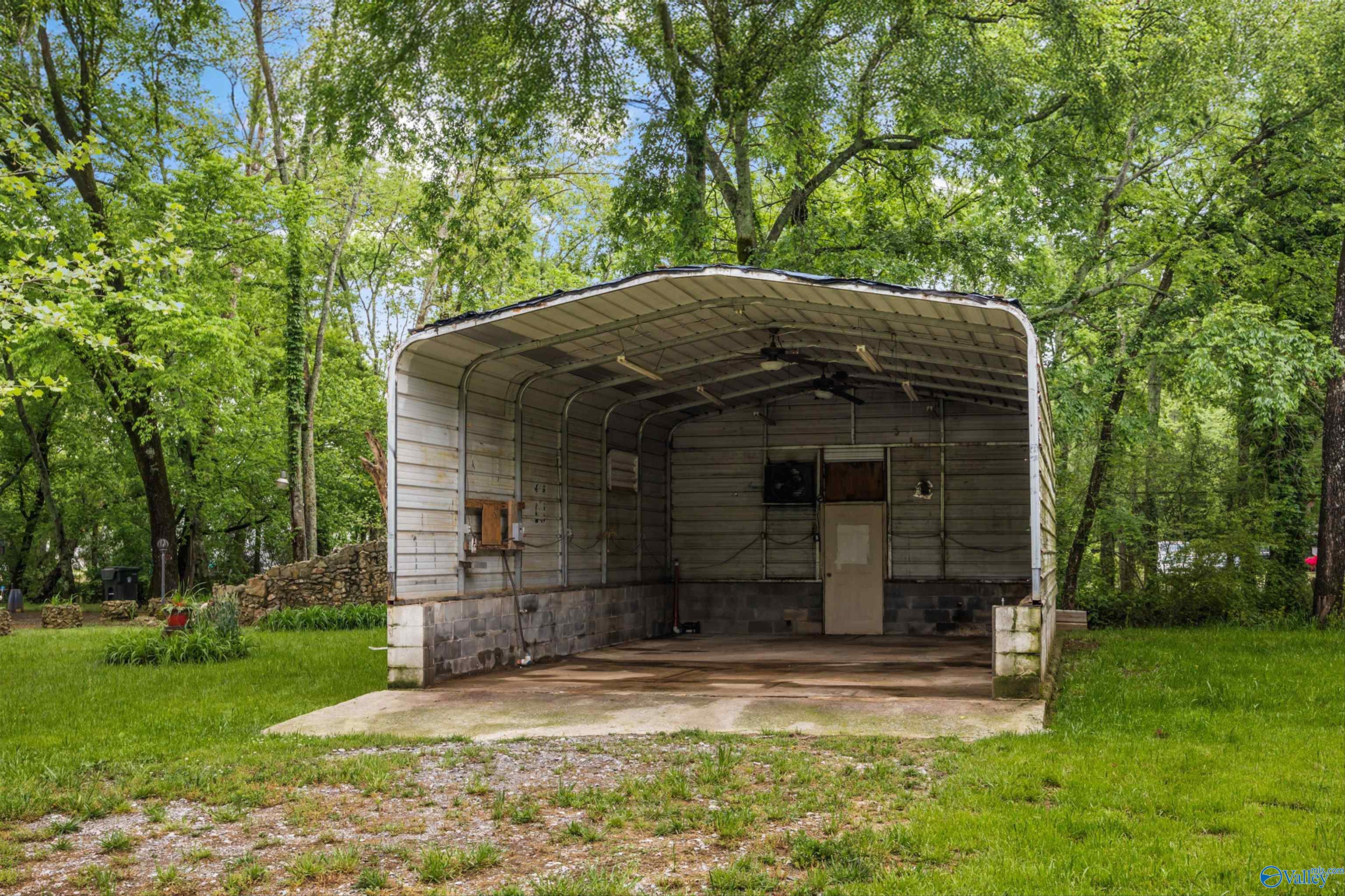 176 Lawler Drive, Brownsboro, Alabama image 23