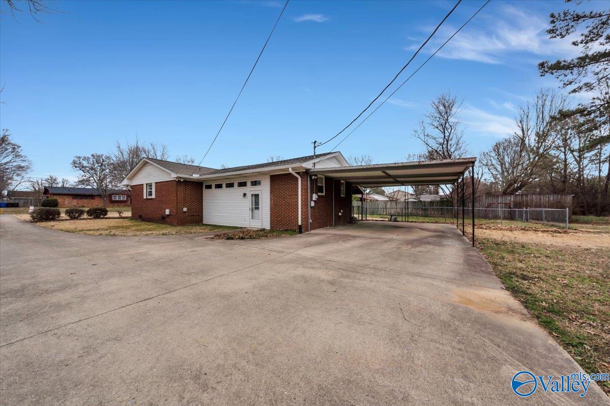 6 Sandra Lane, Athens, Alabama image 4