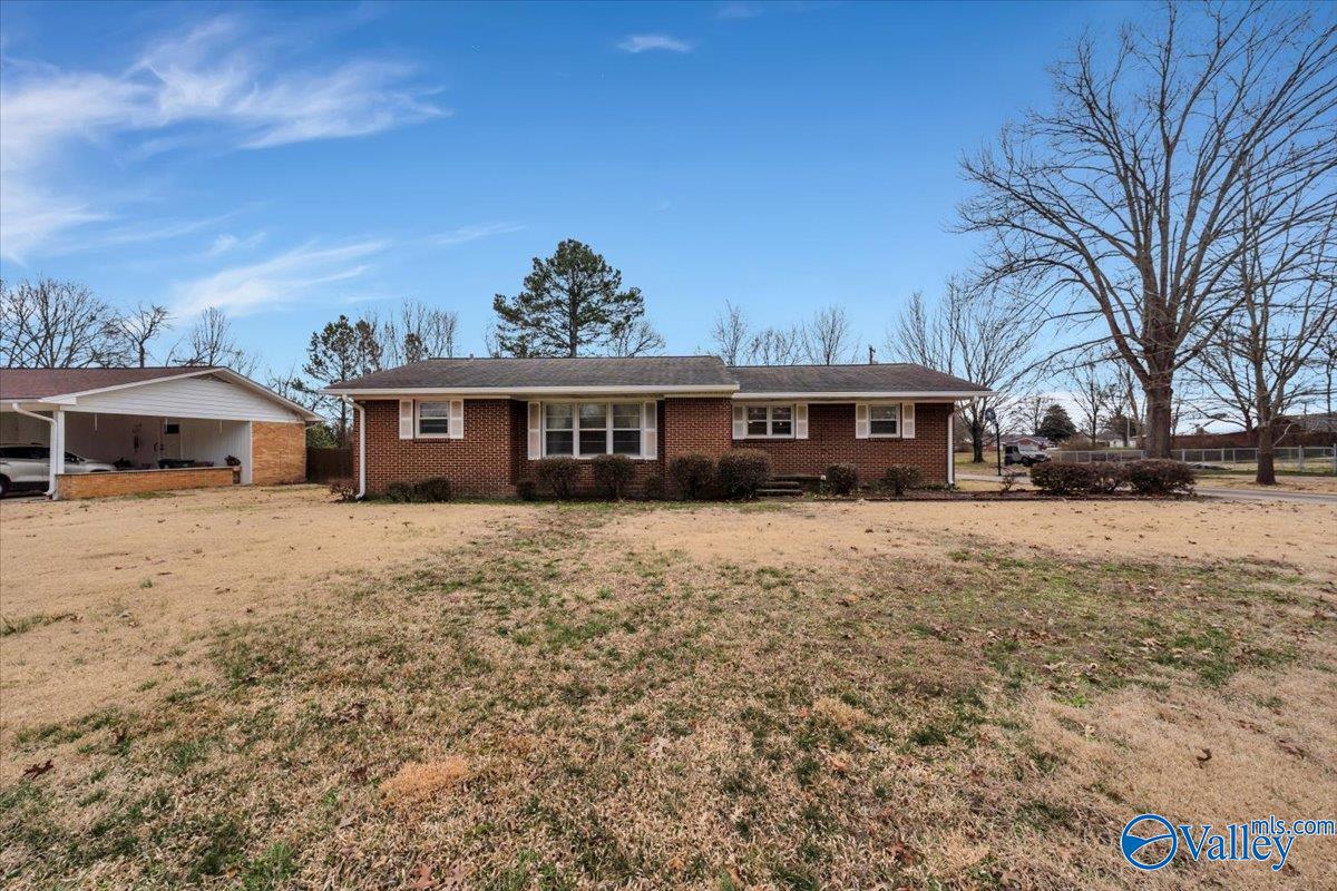 6 Sandra Lane, Athens, Alabama image 1