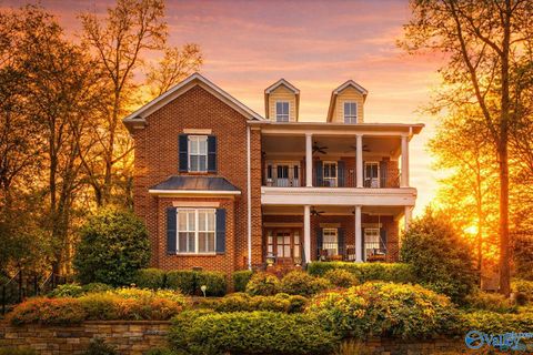 Photo of 192 West Lake Circle, Madison, AL 35758 (MLS # 21909309)