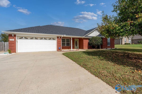 307 ANTLER POINT DR, NEW MARKET, AL 35761 - Image 536fbbdf2bbc90786a30c1cfdb8af058/2918997032