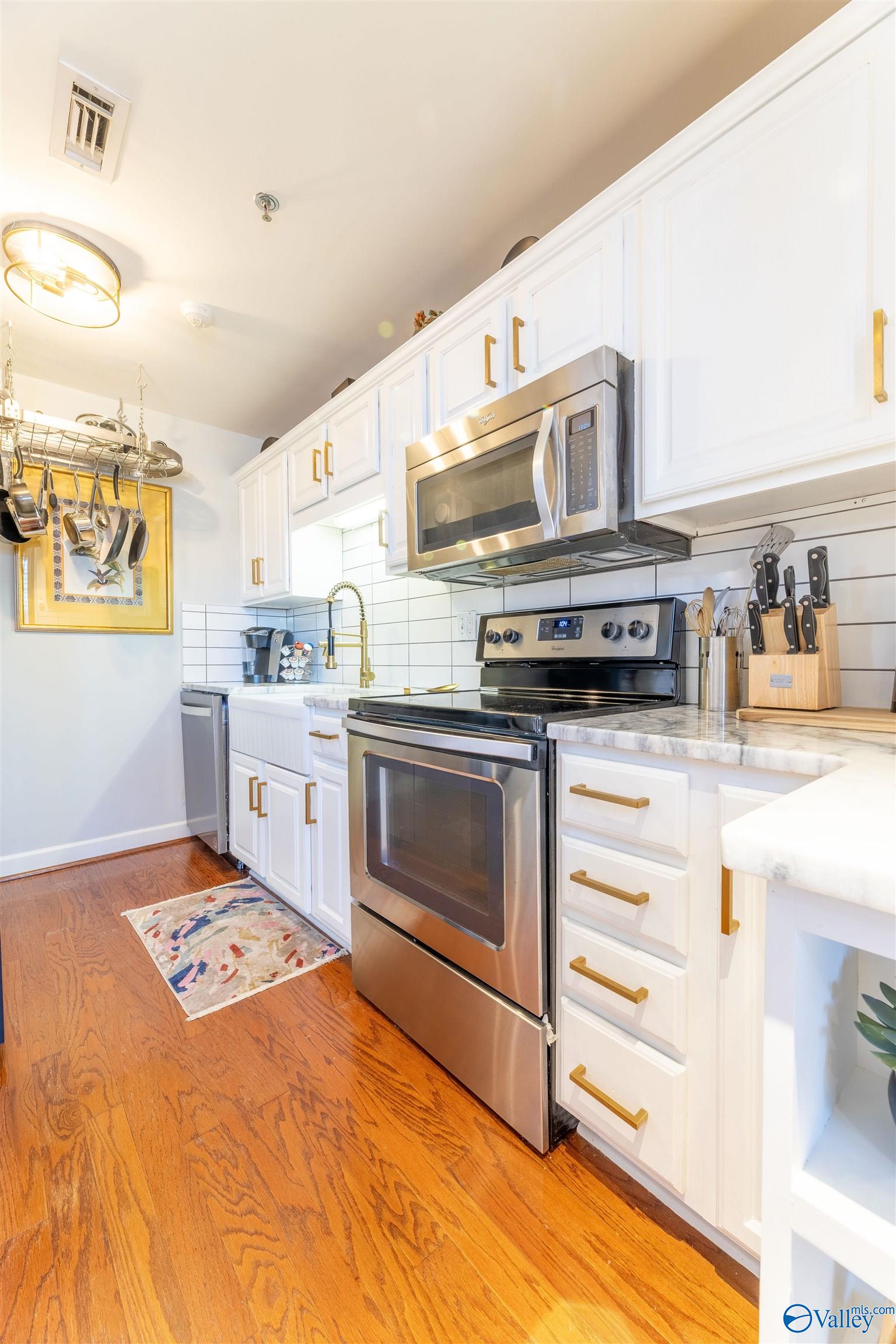 7038 Val Monte Drive #208, Guntersville, Alabama image 18